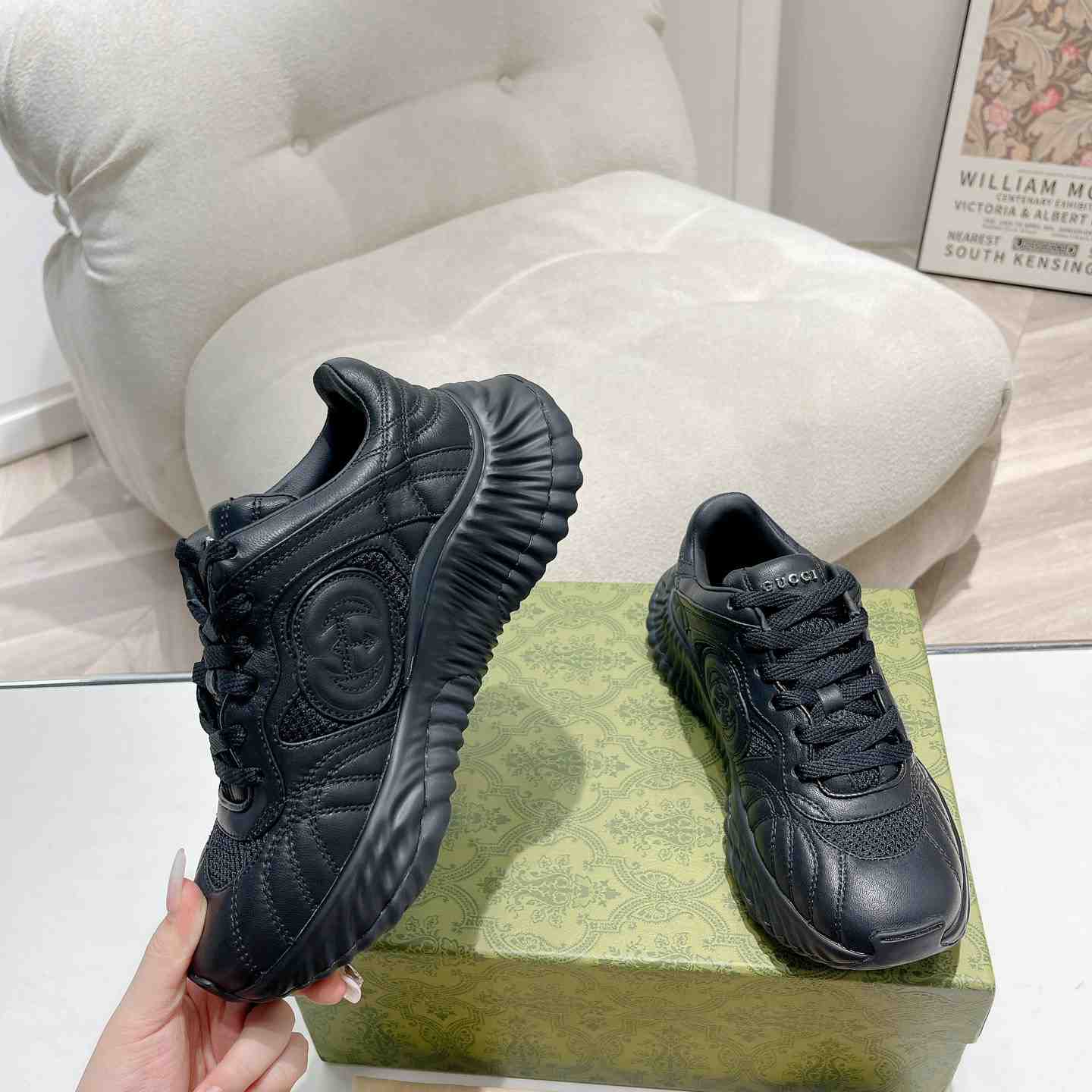 Gucci Ripple Trainer - FashionPlug