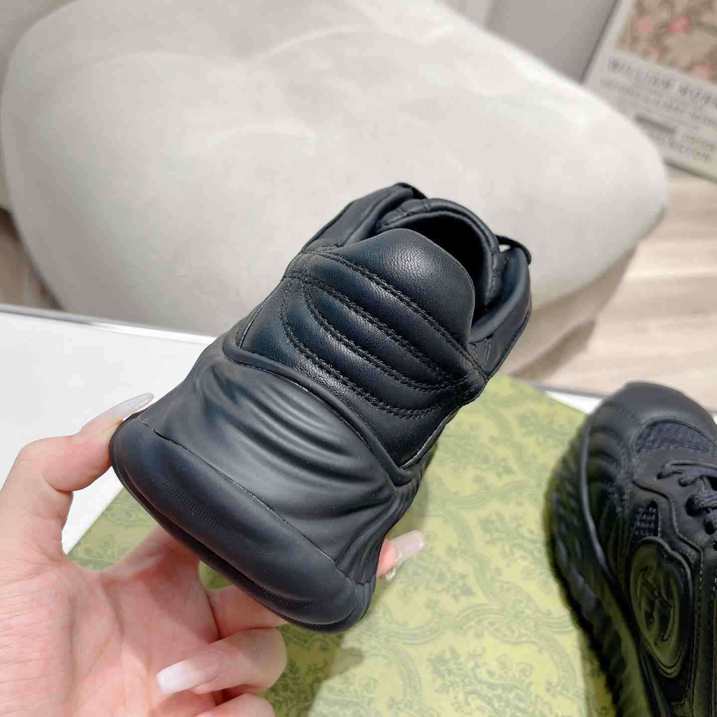 Gucci Ripple Trainer - FashionPlug