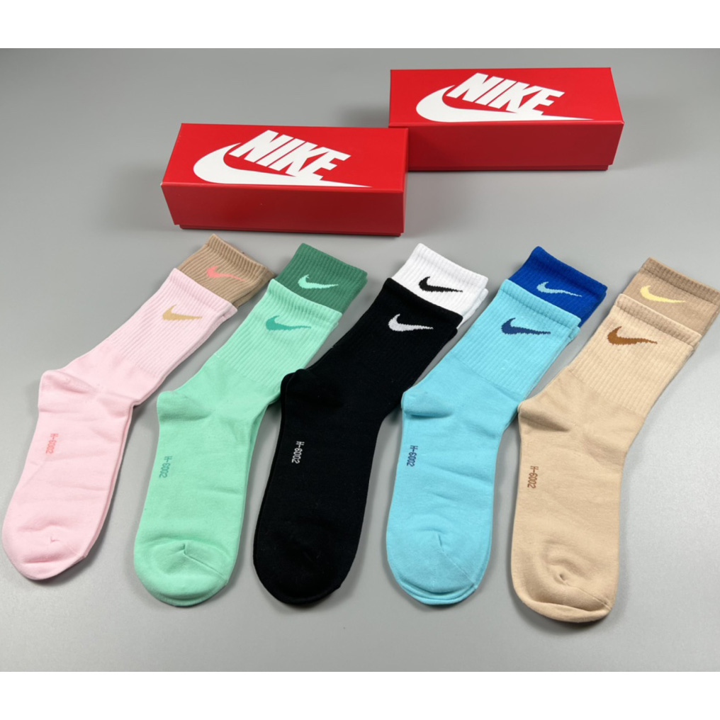 Nike Socks /Box - FashionPlug