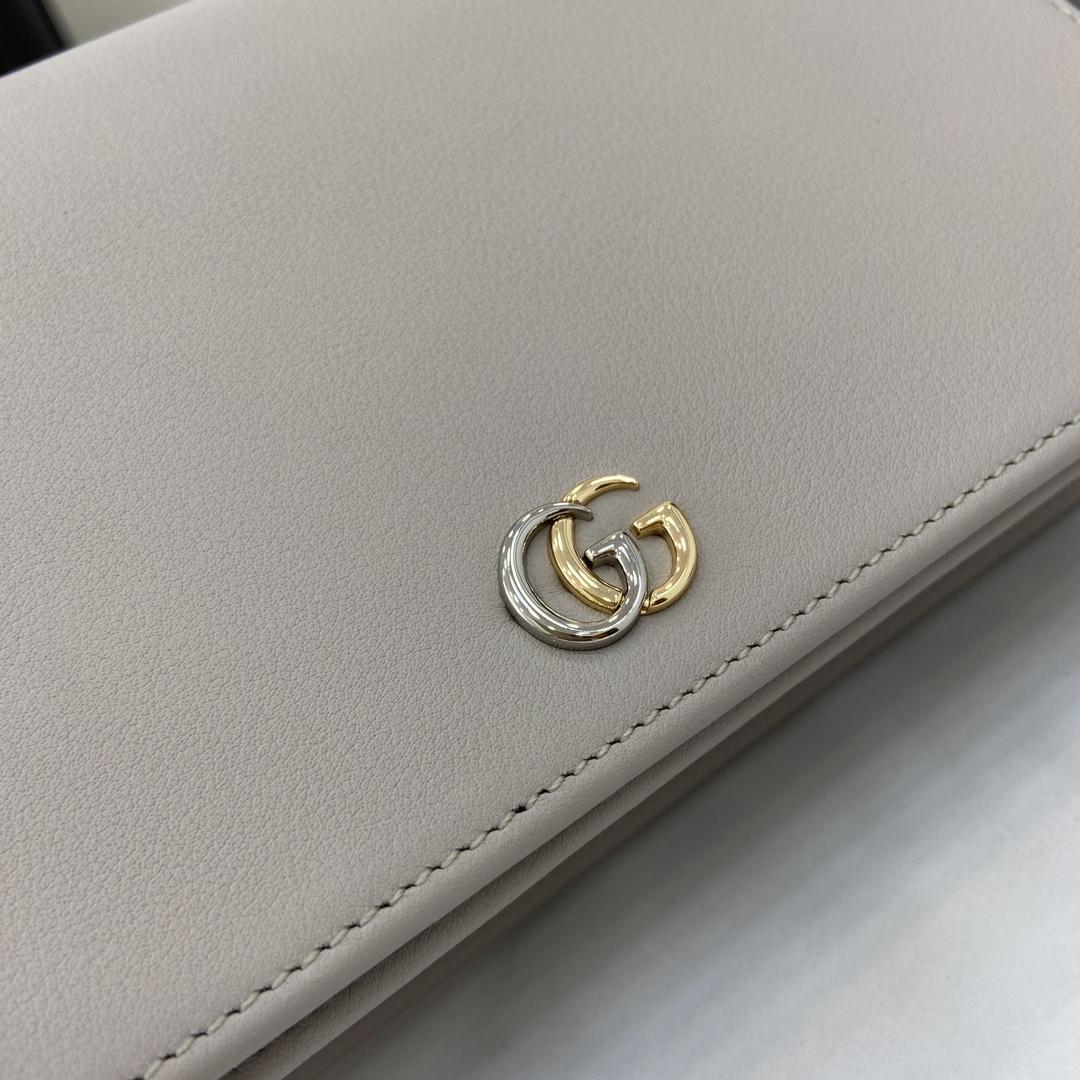Gucci GG Marmont Chain Wallet - FashionPlug
