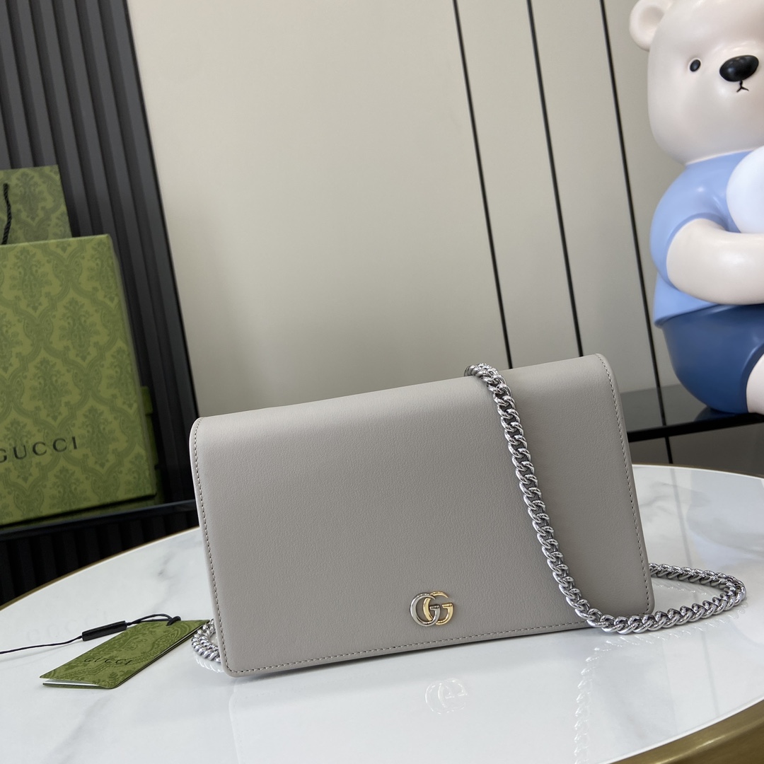 Gucci GG Marmont Chain Wallet - FashionPlug