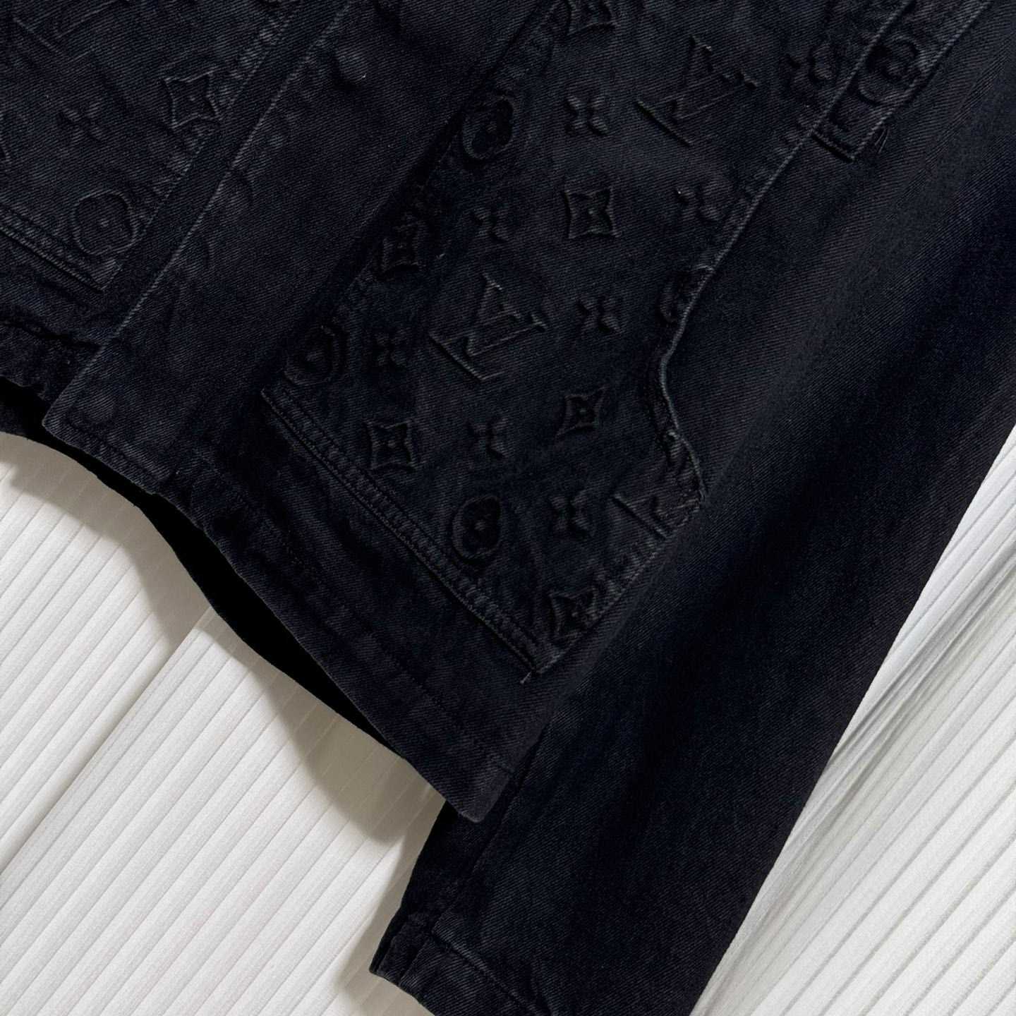 Louis Vuitton Short-Sleeved Denim Workwear Shirt 1AFVA4 - FashionPlug