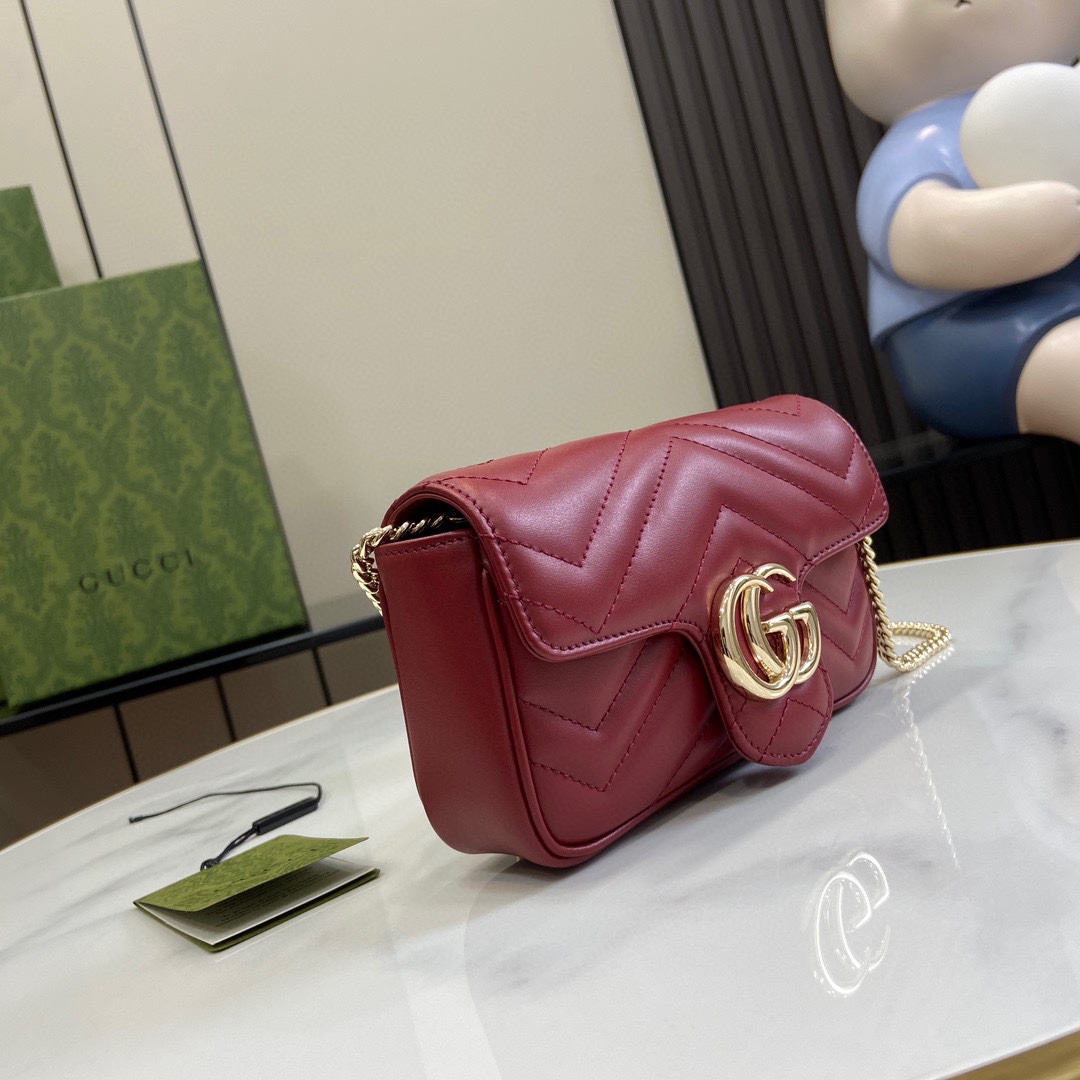 Gucci GG Marmont Super Mini Bag - FashionPlug