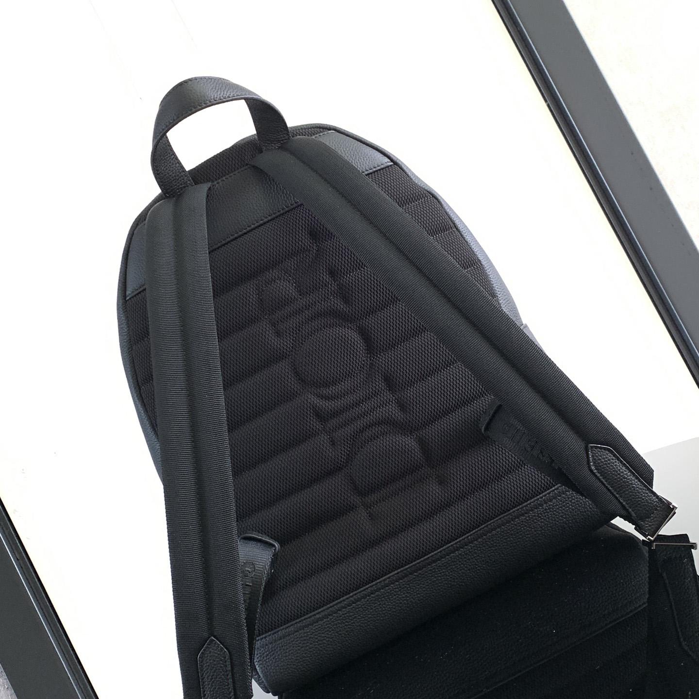 Dior Rider 2.0 Backpack - FashionPlug