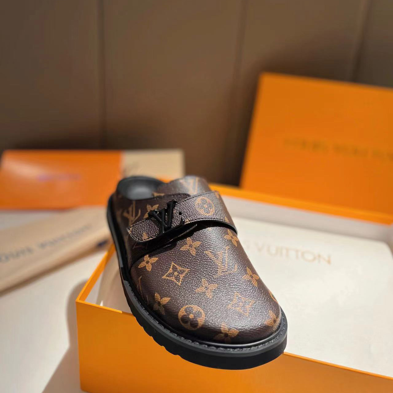 Louis Vuitton LV Easy Mule    1A8WIB - FashionPlug