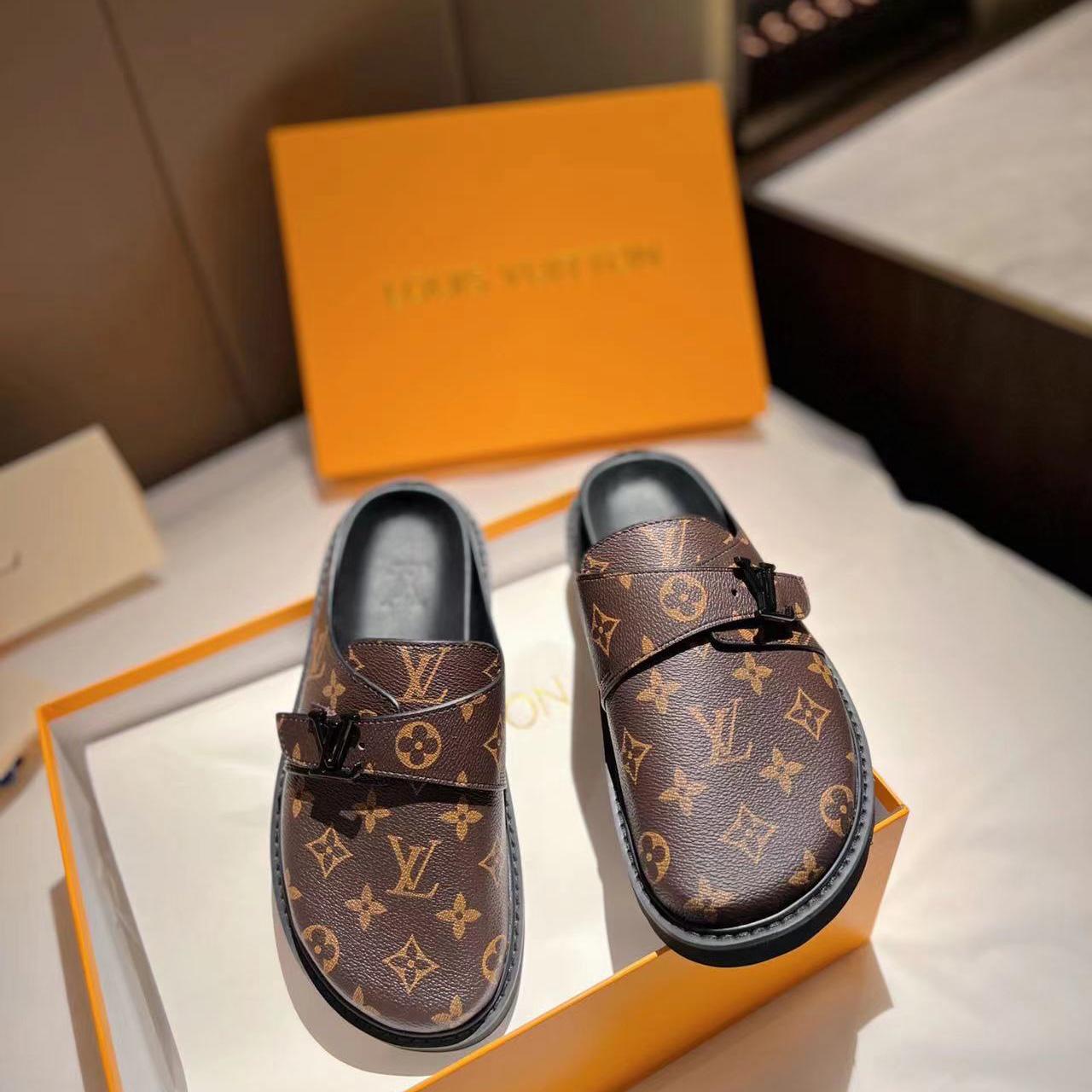 Louis Vuitton LV Easy Mule    1A8WIB - FashionPlug