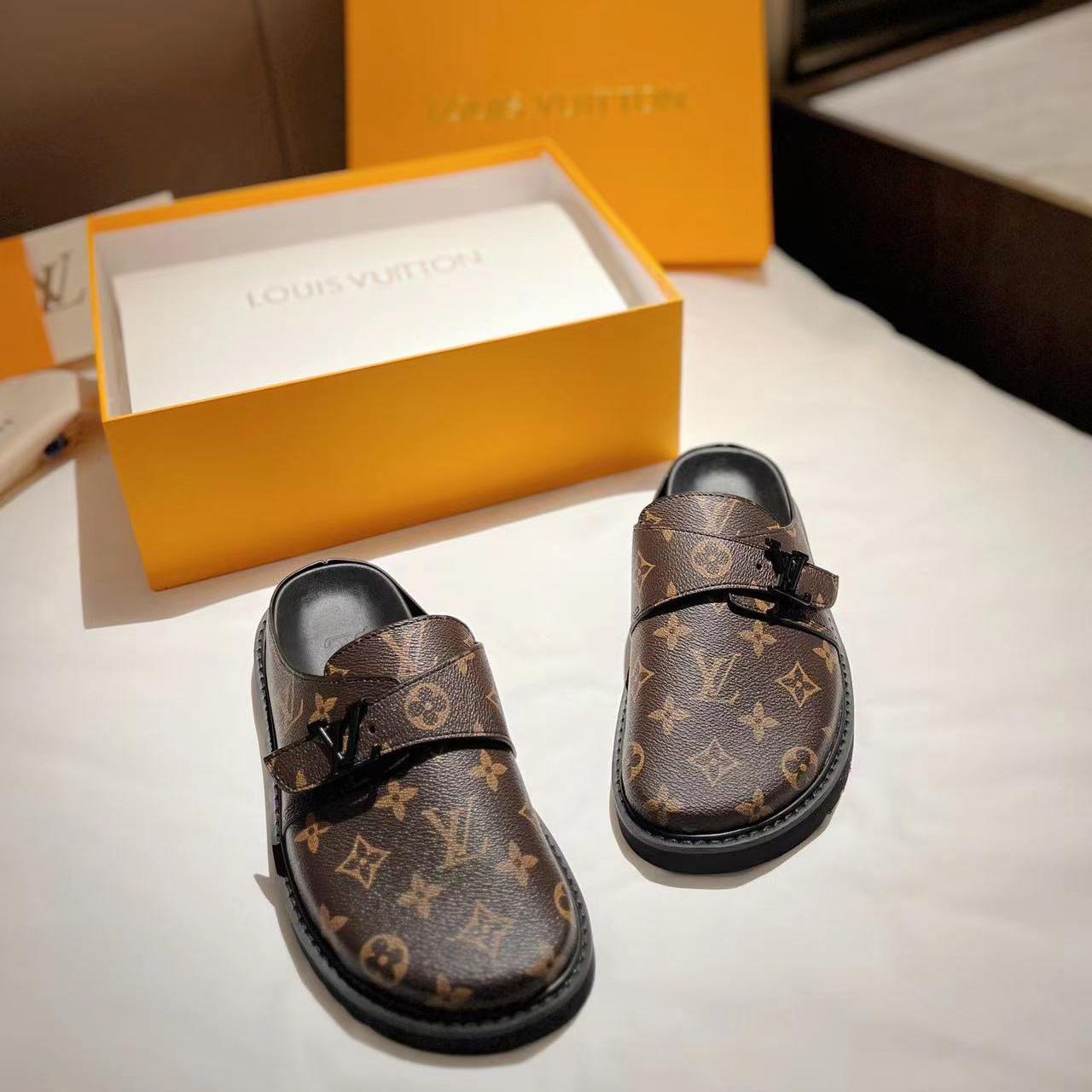 Louis Vuitton LV Easy Mule    1A8WIB - FashionPlug