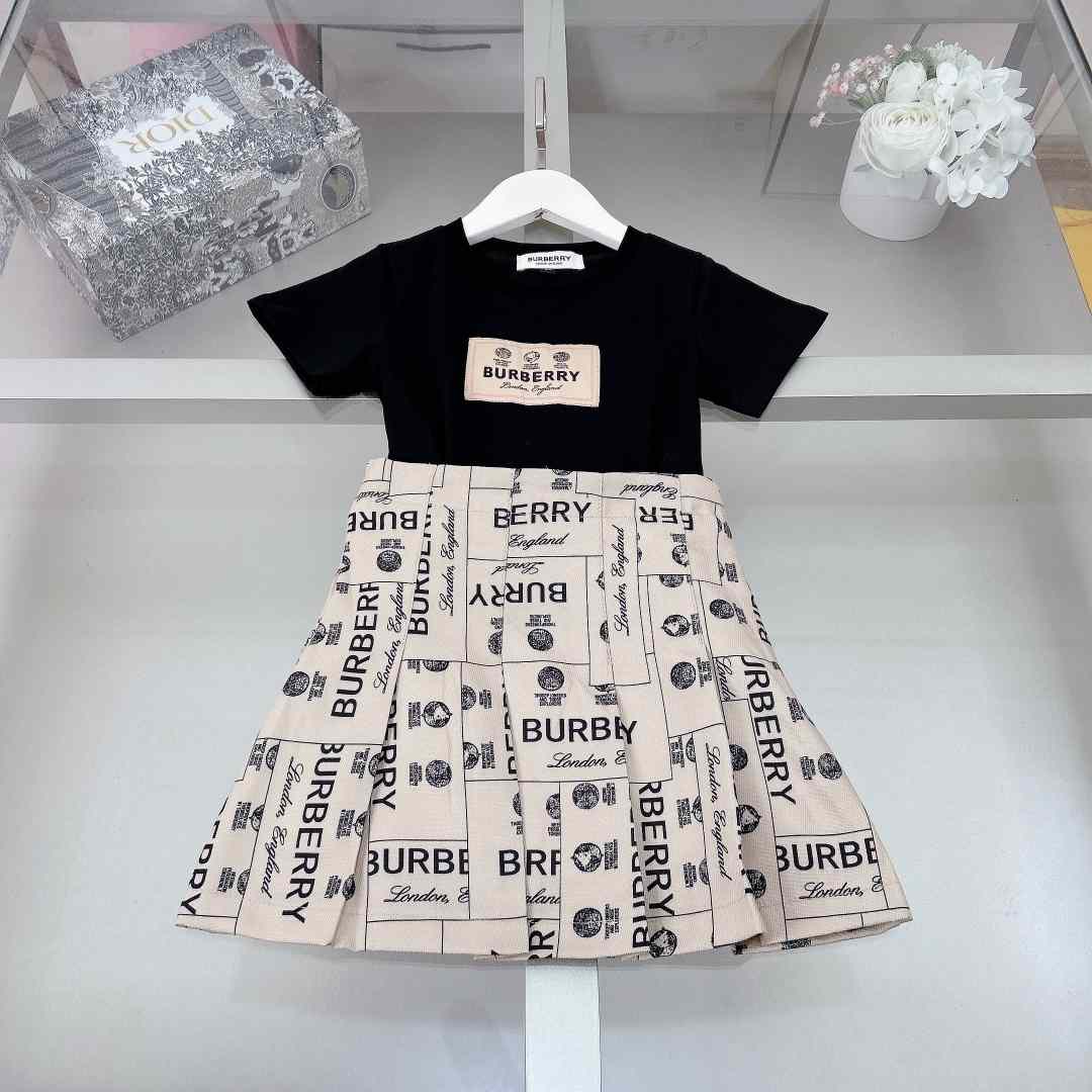 Burberry Kid's Tee & Skirt - FashionPlug