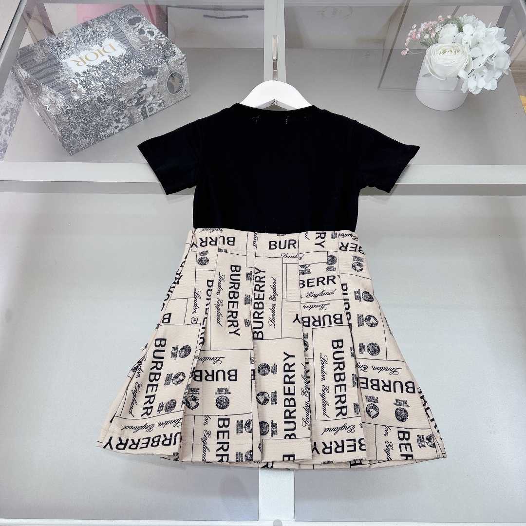 Burberry Kid's Tee & Skirt - FashionPlug