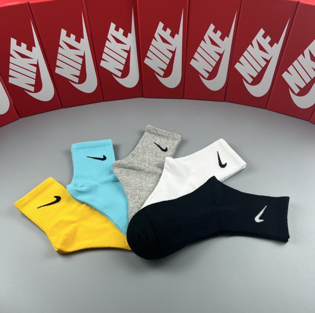 Nike Socks /Box - FashionPlug