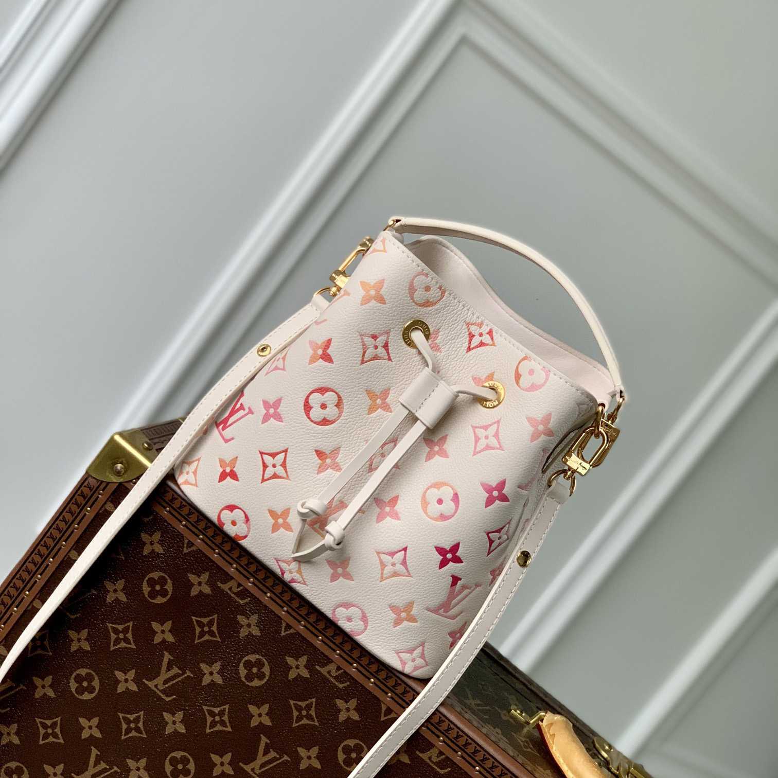 Louis Vuitton Néonoé BB   M24649 - FashionPlug
