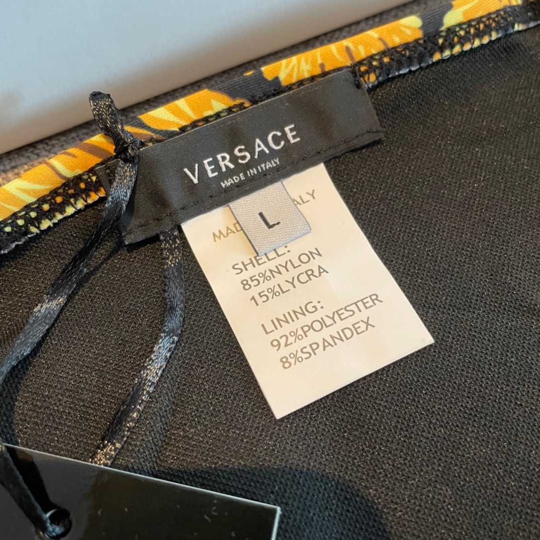 Versace Baroque-print Triangle Bikini  - FashionPlug