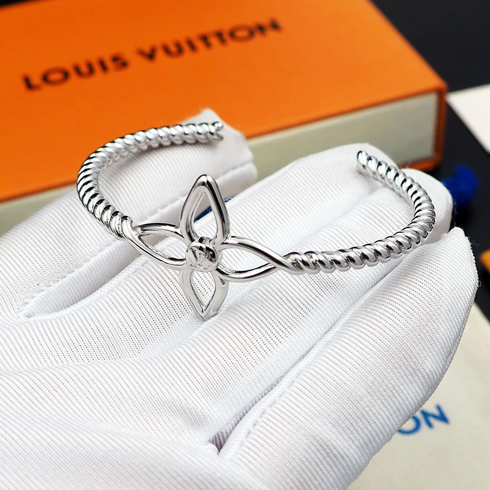 Louis Vuitton Nautical Rigid Bracelet    - FashionPlug