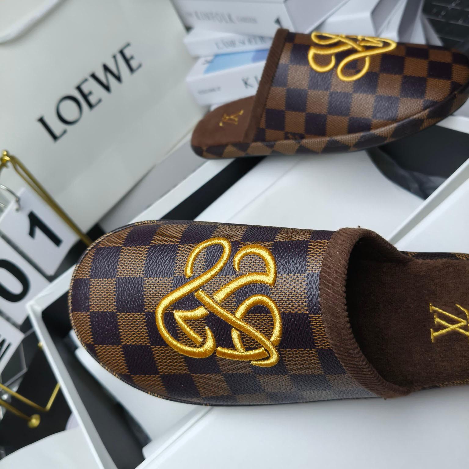 Louis Vuitton LV Palace Slipper   1ACNJ3 - FashionPlug