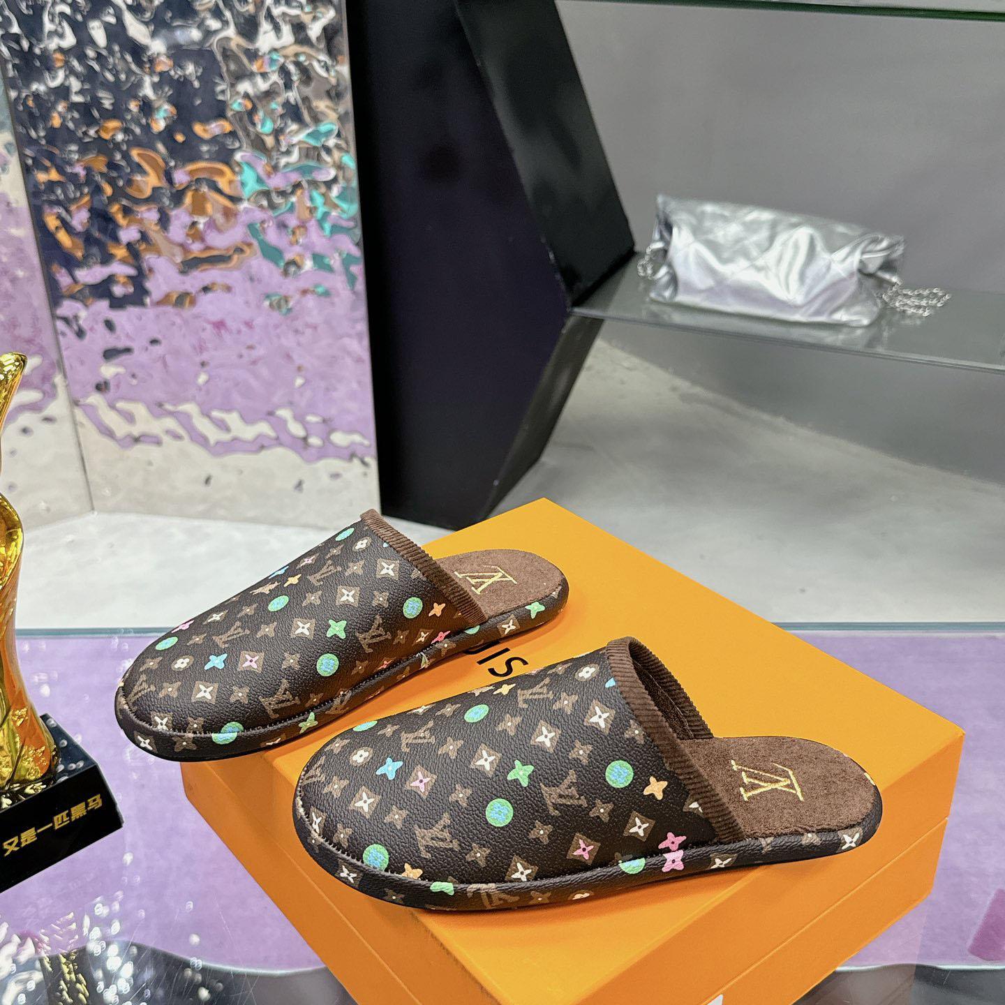 Louis Vuitton LV Palace Slipper    1ACWGF - FashionPlug
