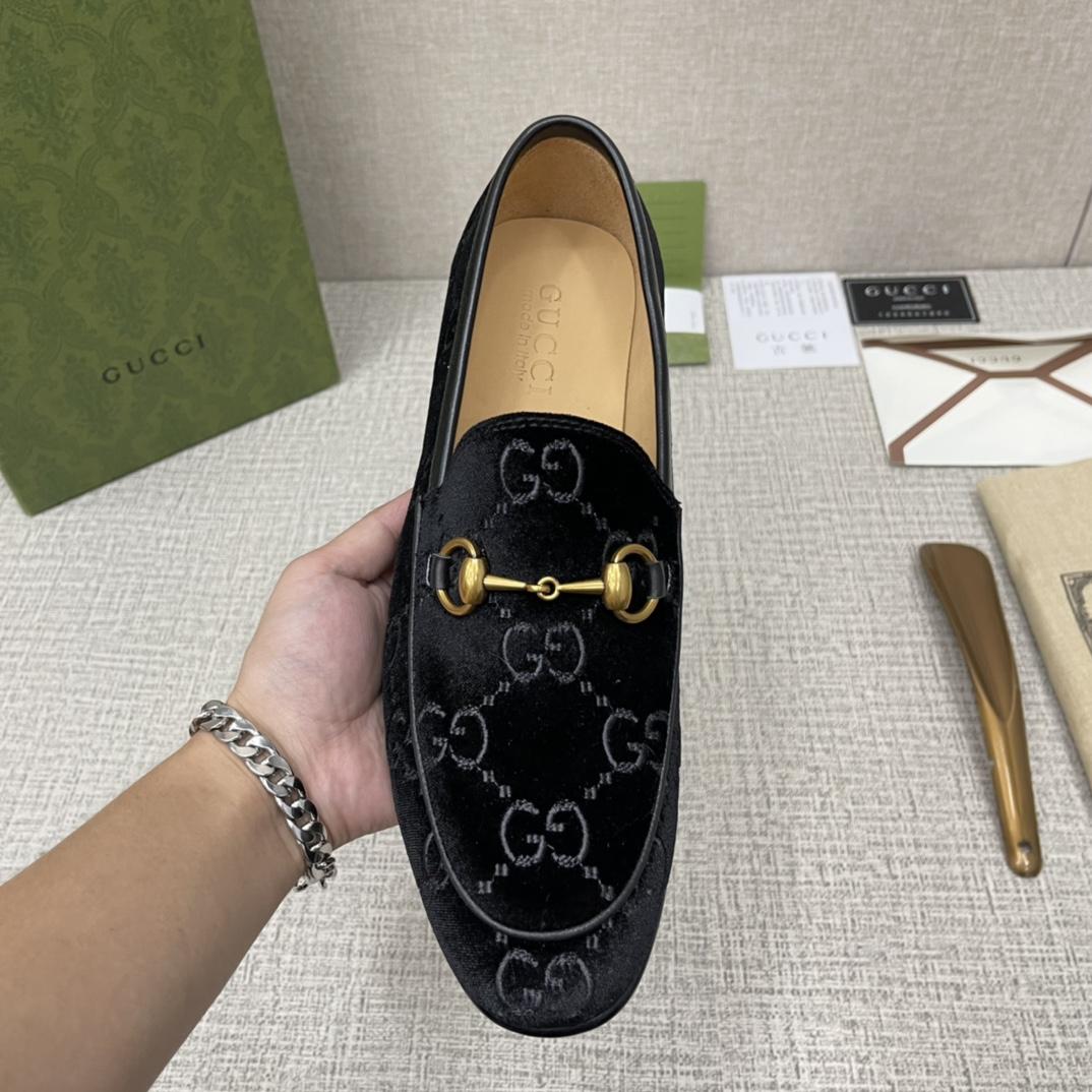GUCCI Jordaan GG Velvet Loafer - FashionPlug