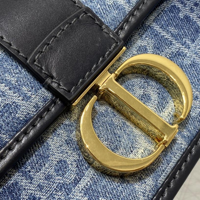 Dior 30 Montaigne East-West Bag With Chain - FashionPlug