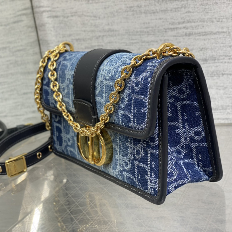 Dior 30 Montaigne East-West Bag With Chain - FashionPlug