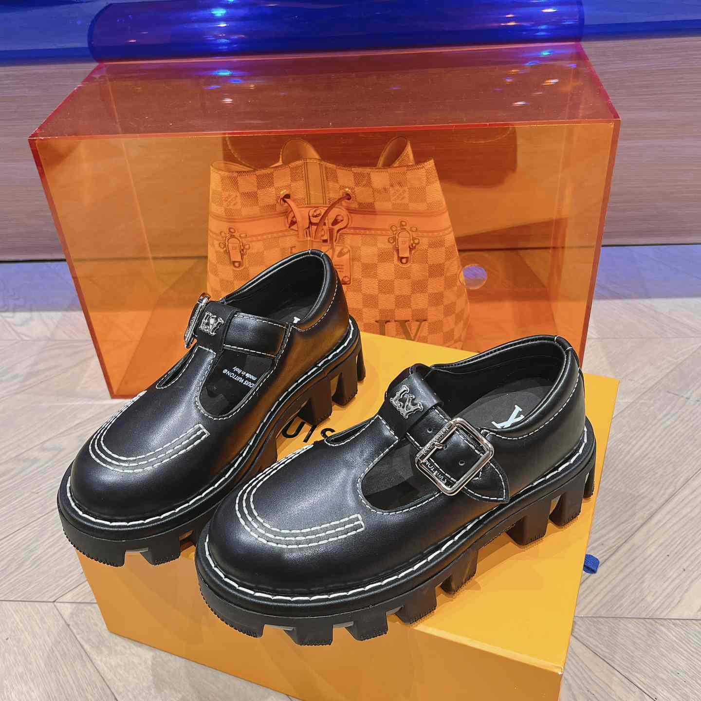 Louis Vuitton LV Checker Mary Jane   1ACNB6 - FashionPlug