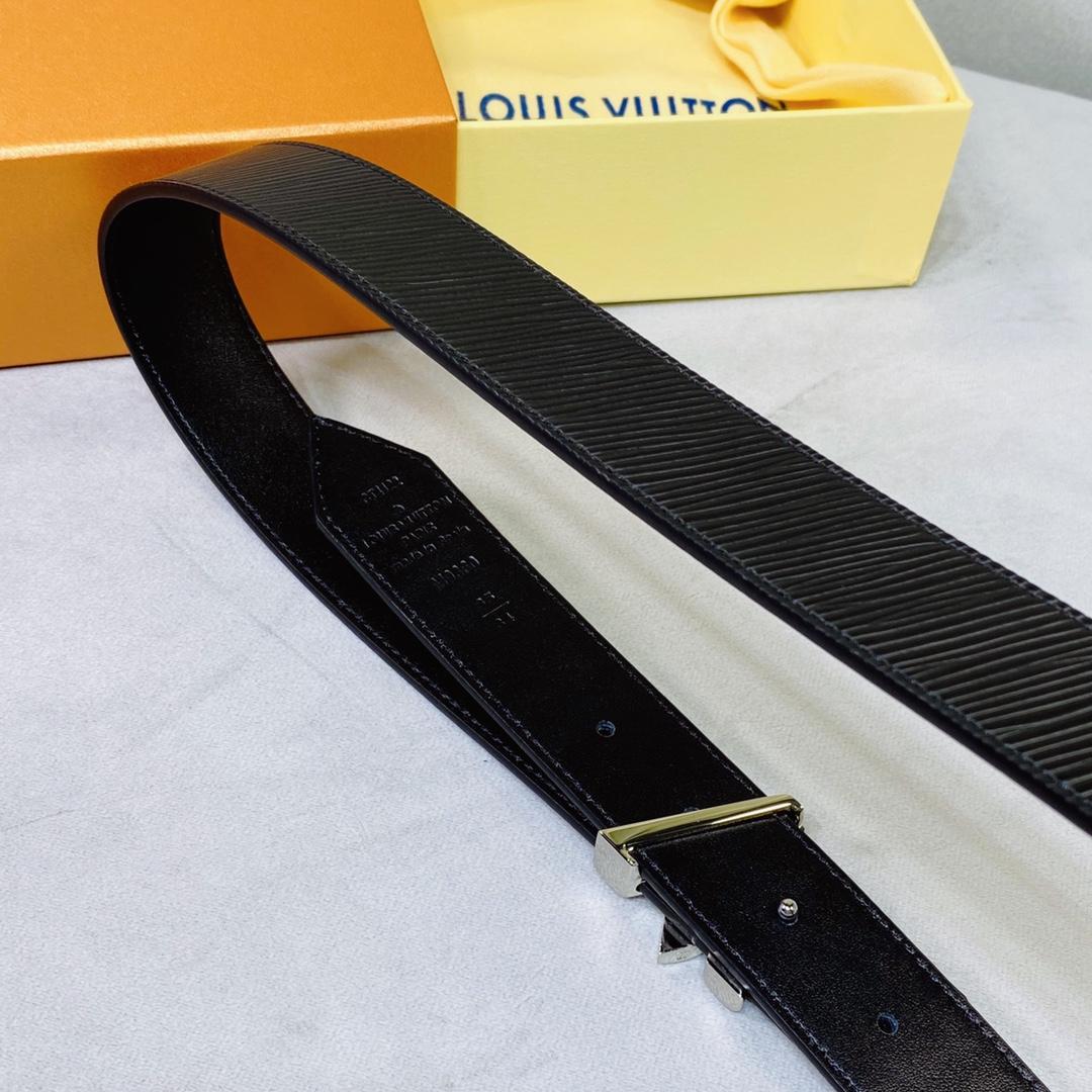 Louis Vuitton 30mm Reversible Belt - FashionPlug
