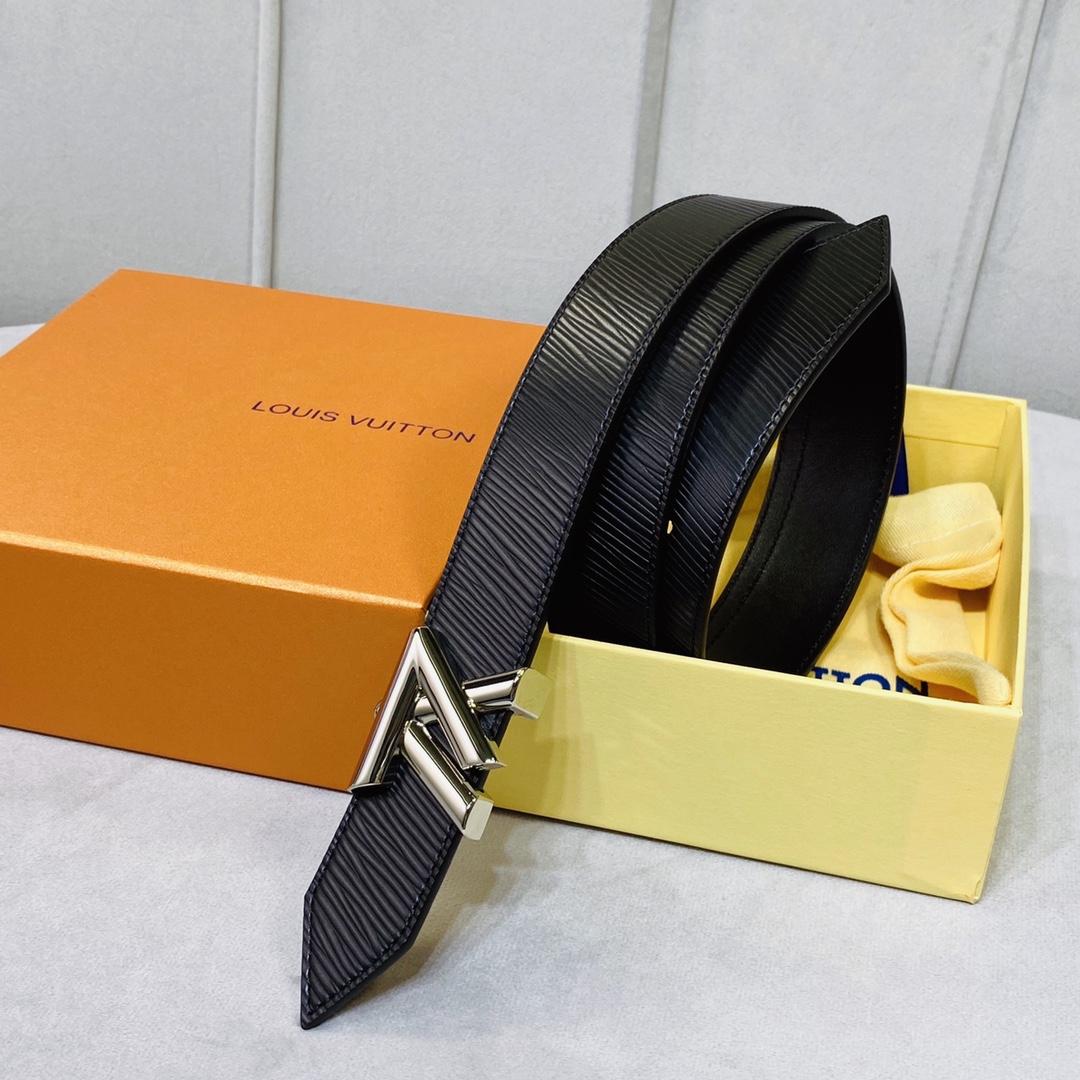Louis Vuitton 30mm Reversible Belt - FashionPlug