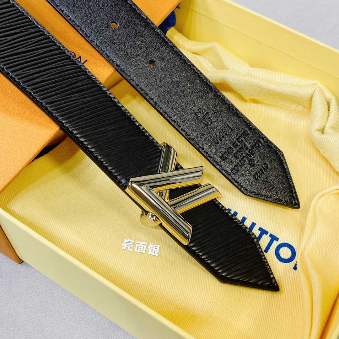Louis Vuitton 30mm Reversible Belt - FashionPlug