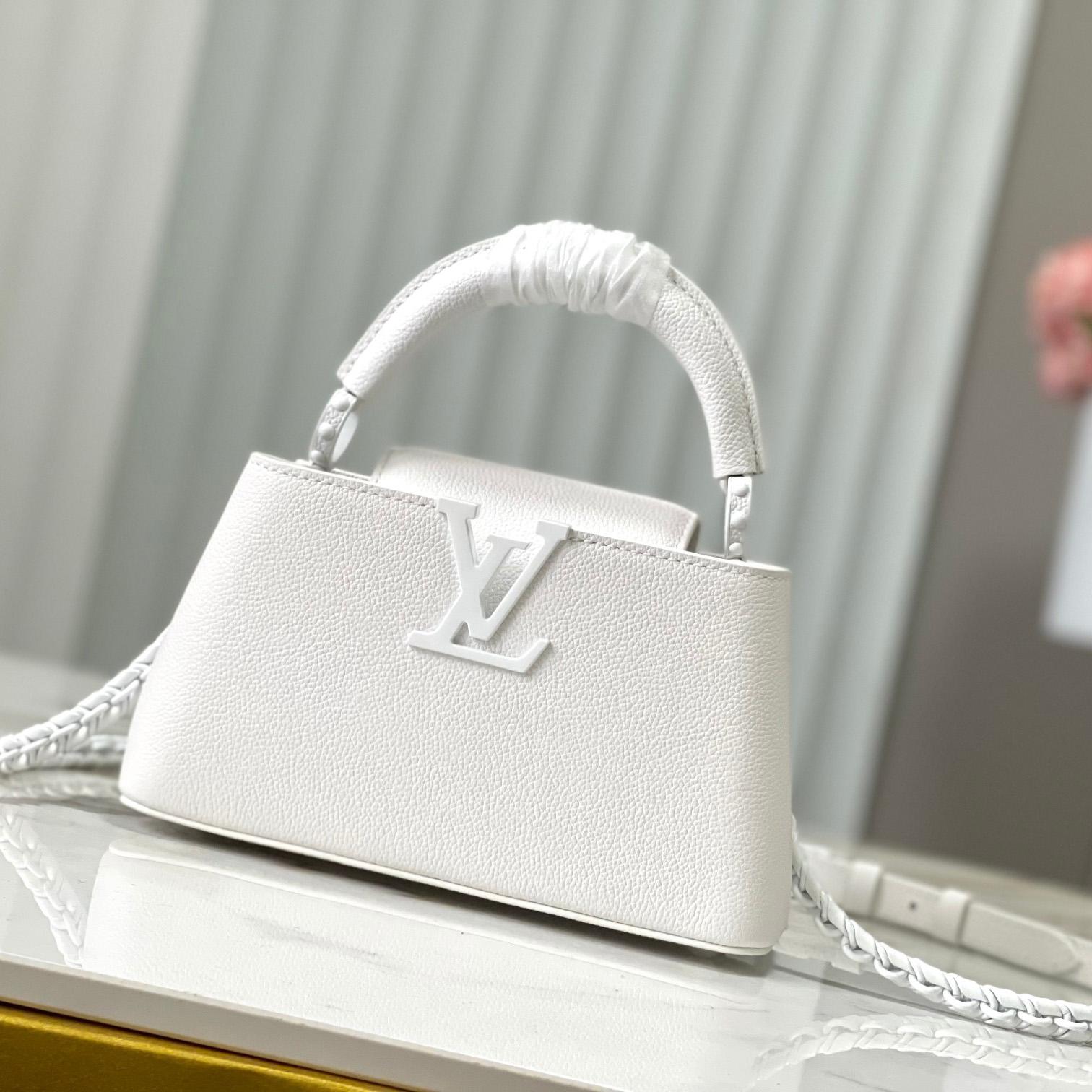 Louis Vuitton Capucines Mini（22 * 12 * 8 cm） - FashionPlug