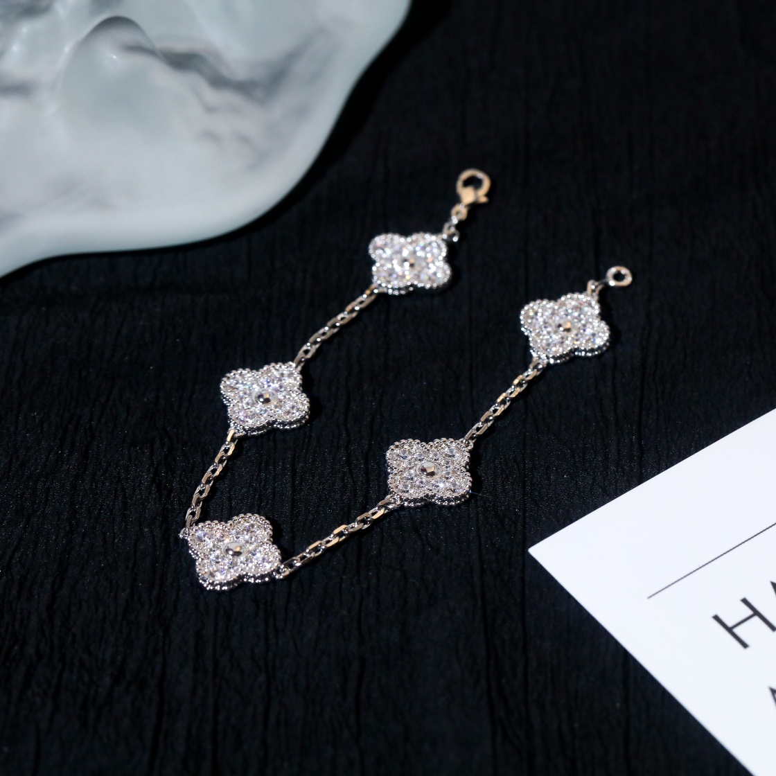 Van Cleef & Arpels Bracelet - FashionPlug