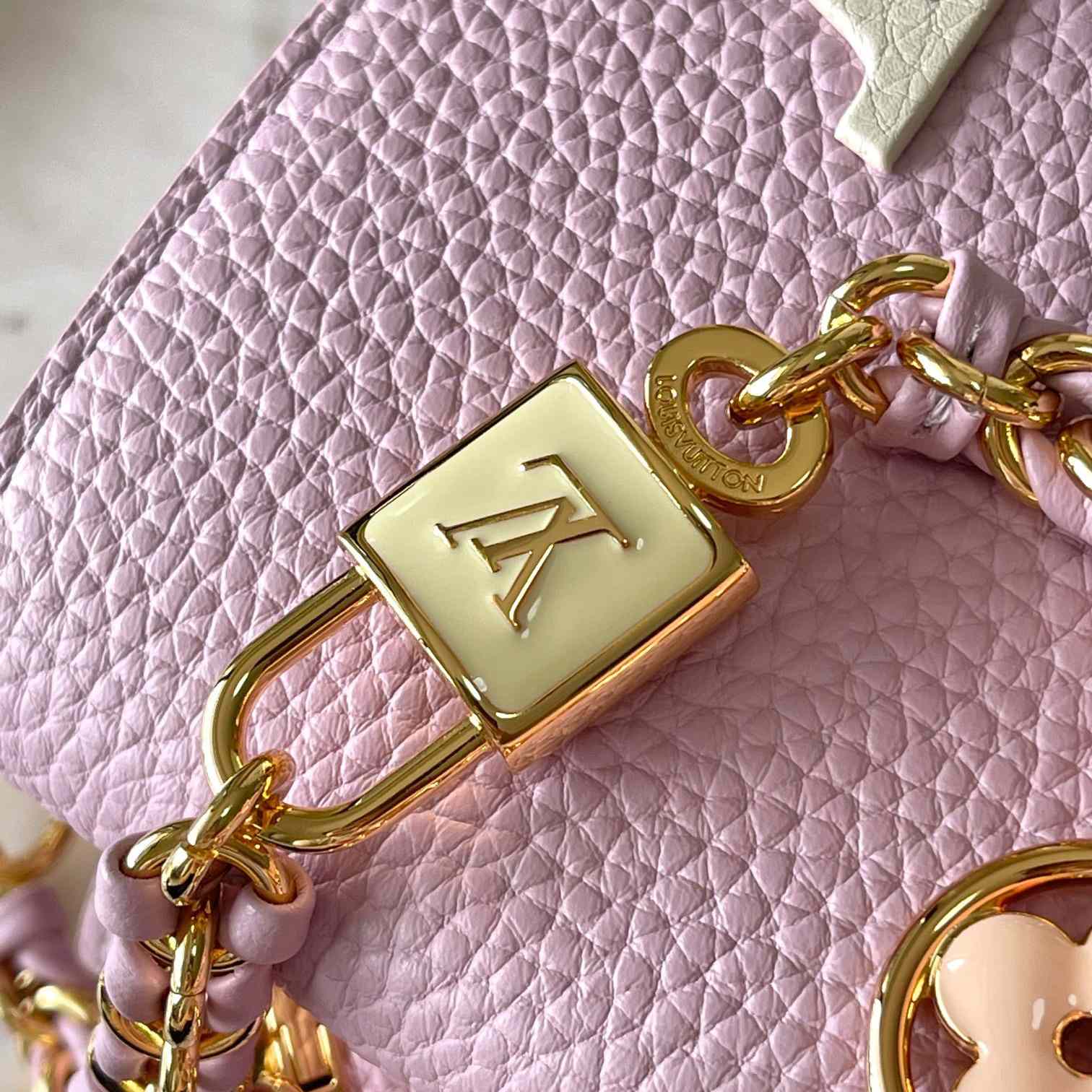 Louis Vuitton Capucines Mini  M23951 - FashionPlug
