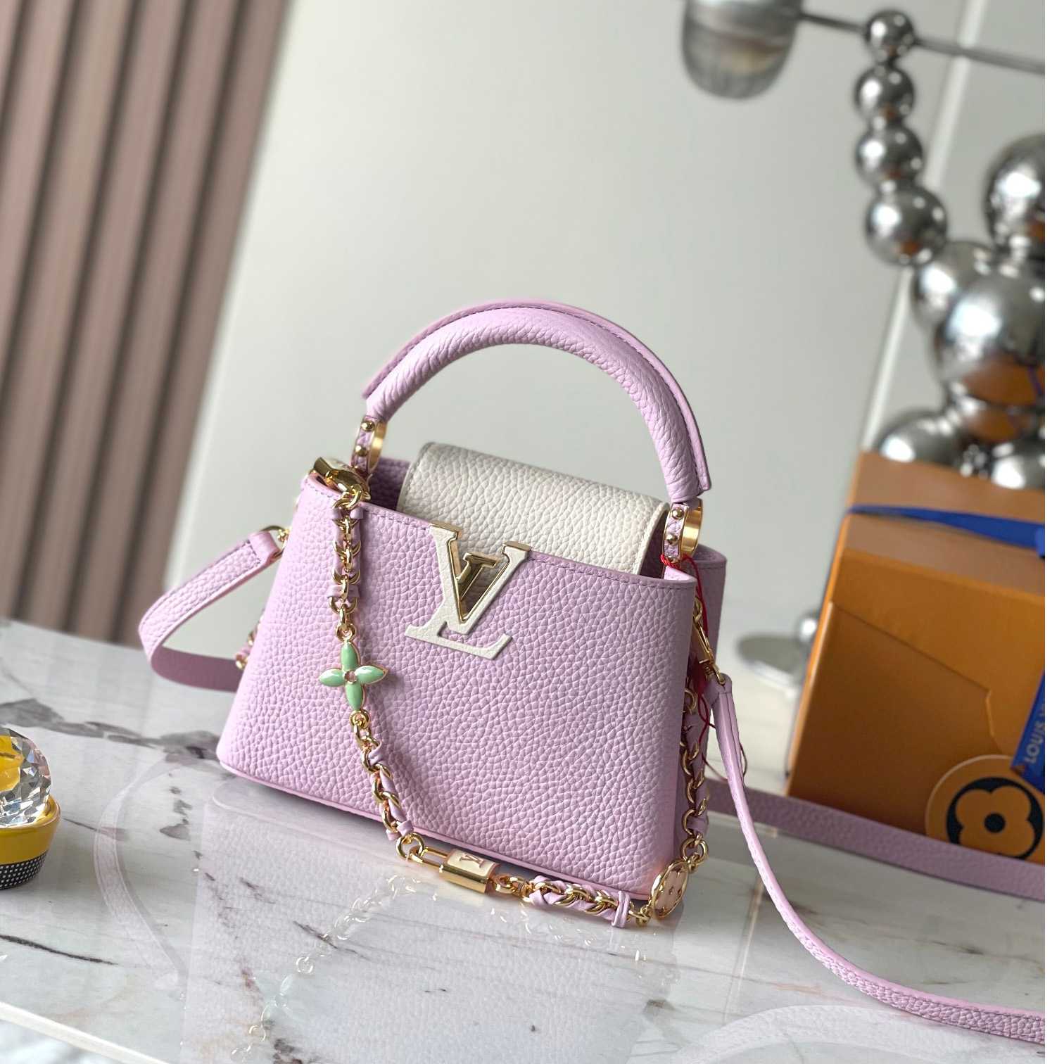 Louis Vuitton Capucines Mini  M23951 - FashionPlug