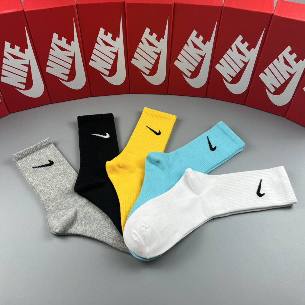 Nike Socks /Box - FashionPlug