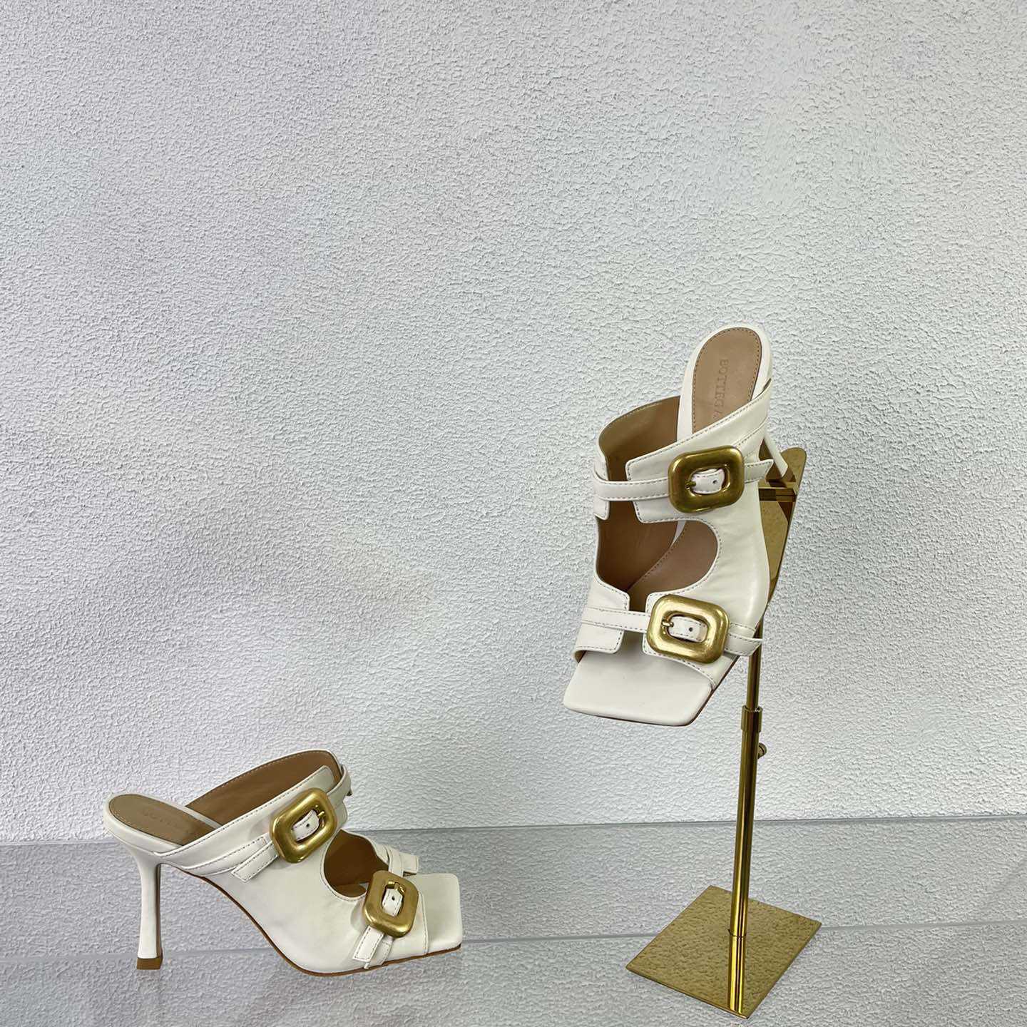 Bottega Veneta Stretch Buckle Mule Sandal - FashionPlug