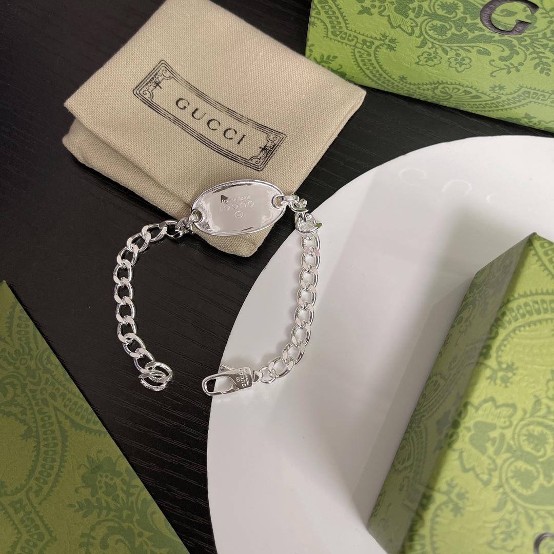 Gucci Trademark Chain Bracelet With Tag  - FashionPlug