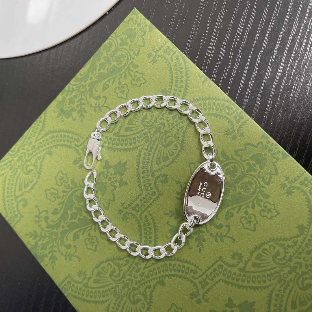 Gucci Trademark Chain Bracelet With Tag  - FashionPlug