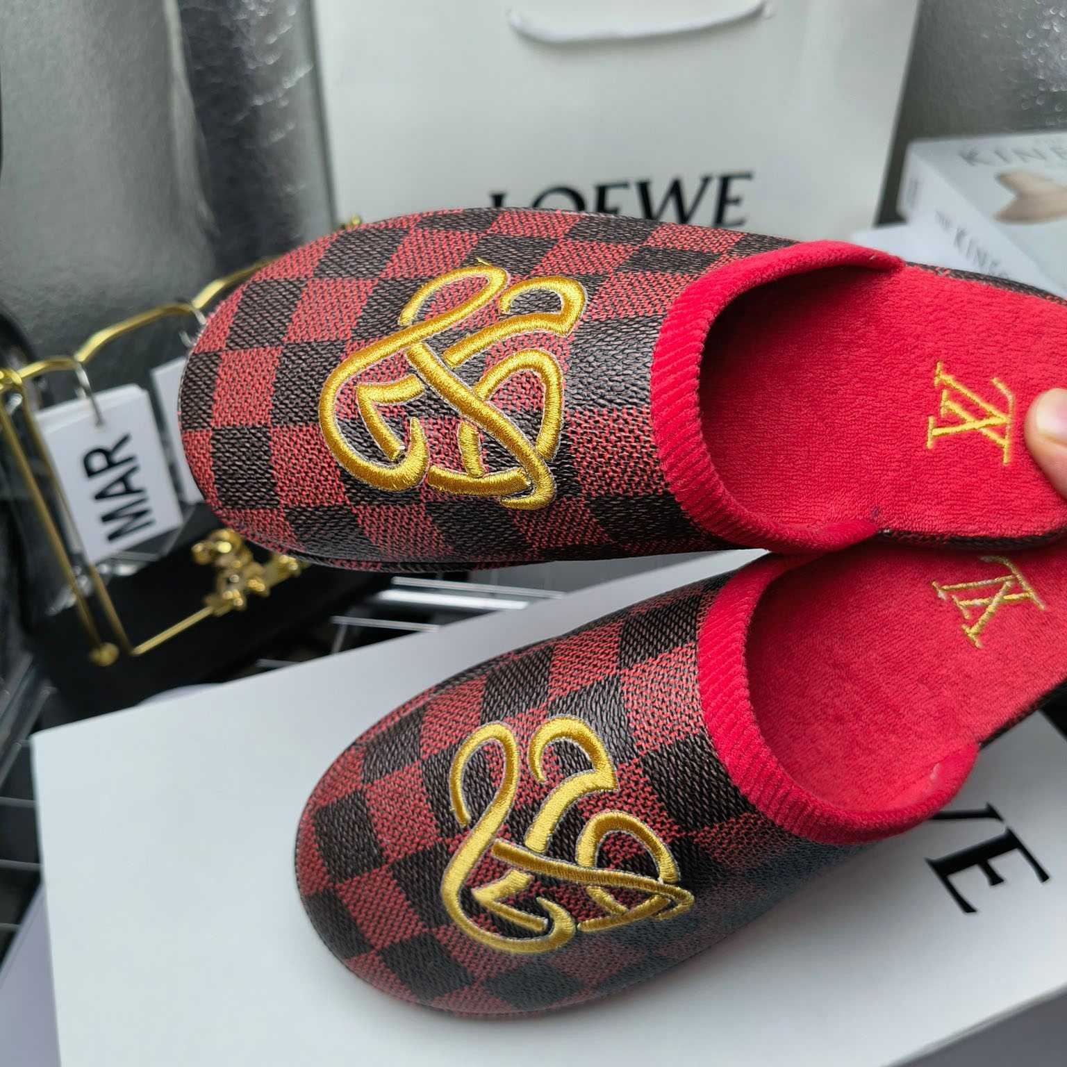 Louis Vuitton LV Palace Slipper   1ACNJ7 - FashionPlug