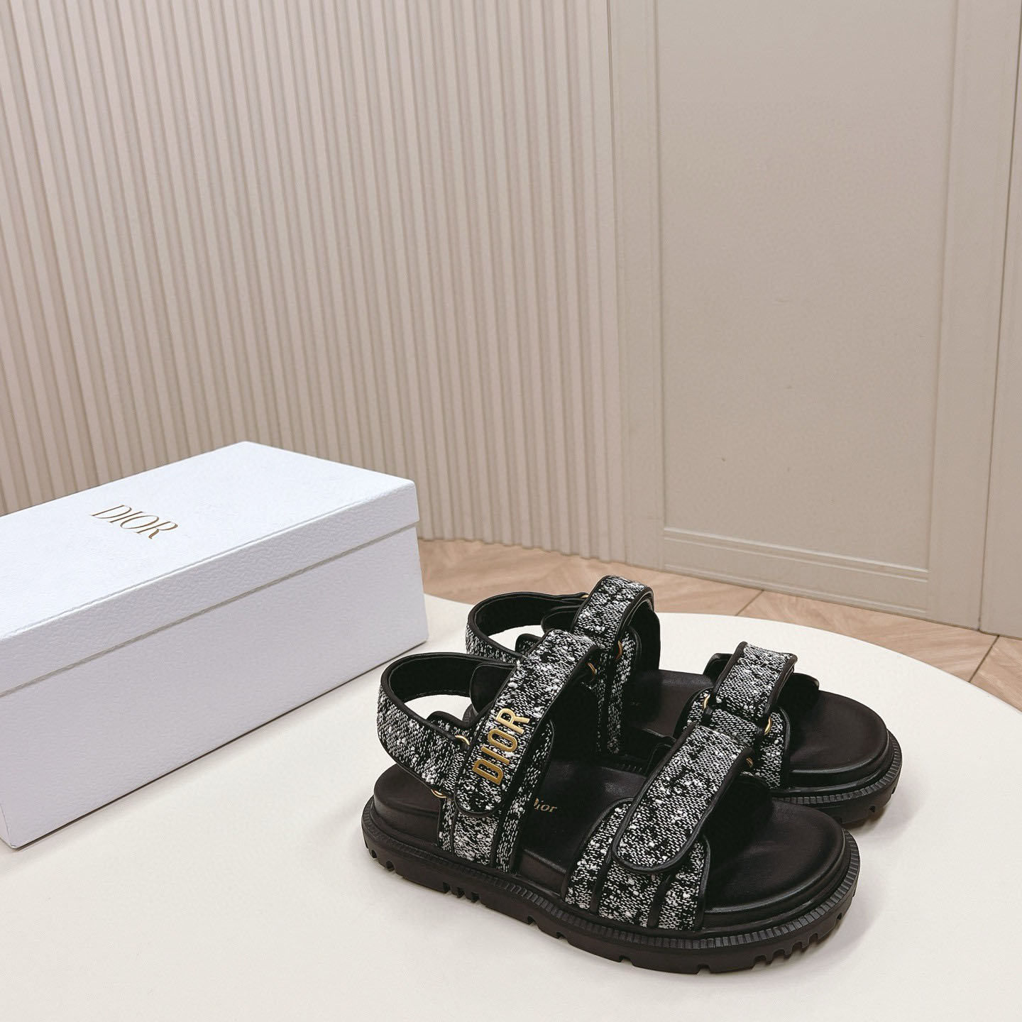 Dior Dioract Sandal - FashionPlug