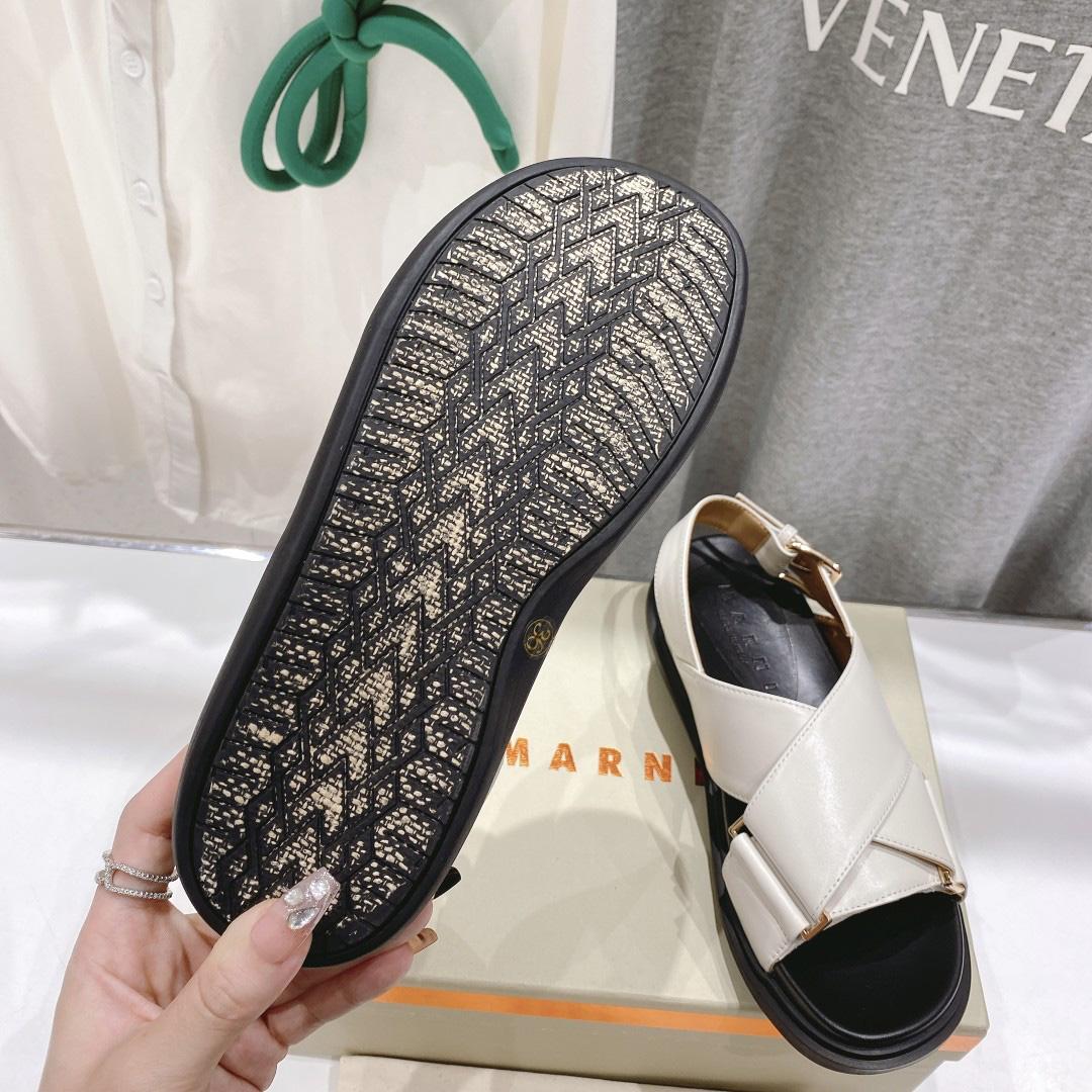 Marni White Leather Fussbett - FashionPlug