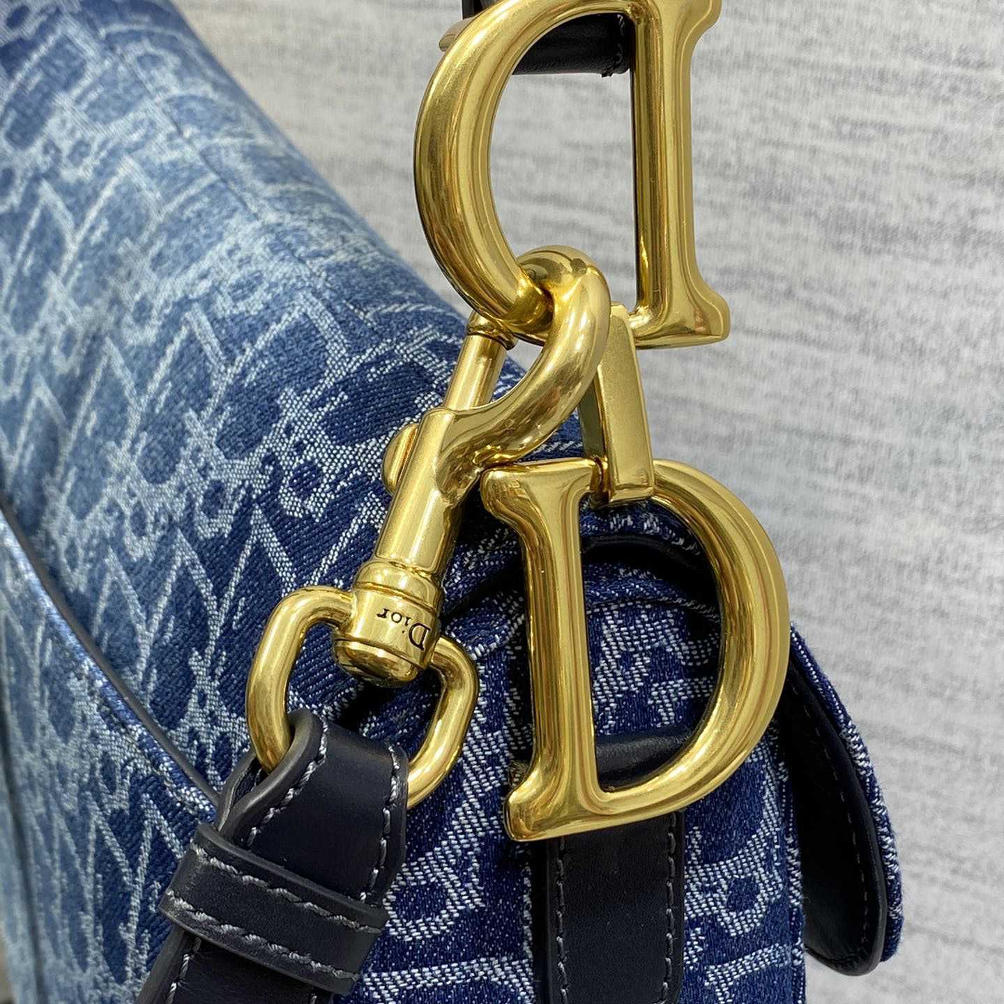 Dior Saddle Bag With Strap   - FashionPlug