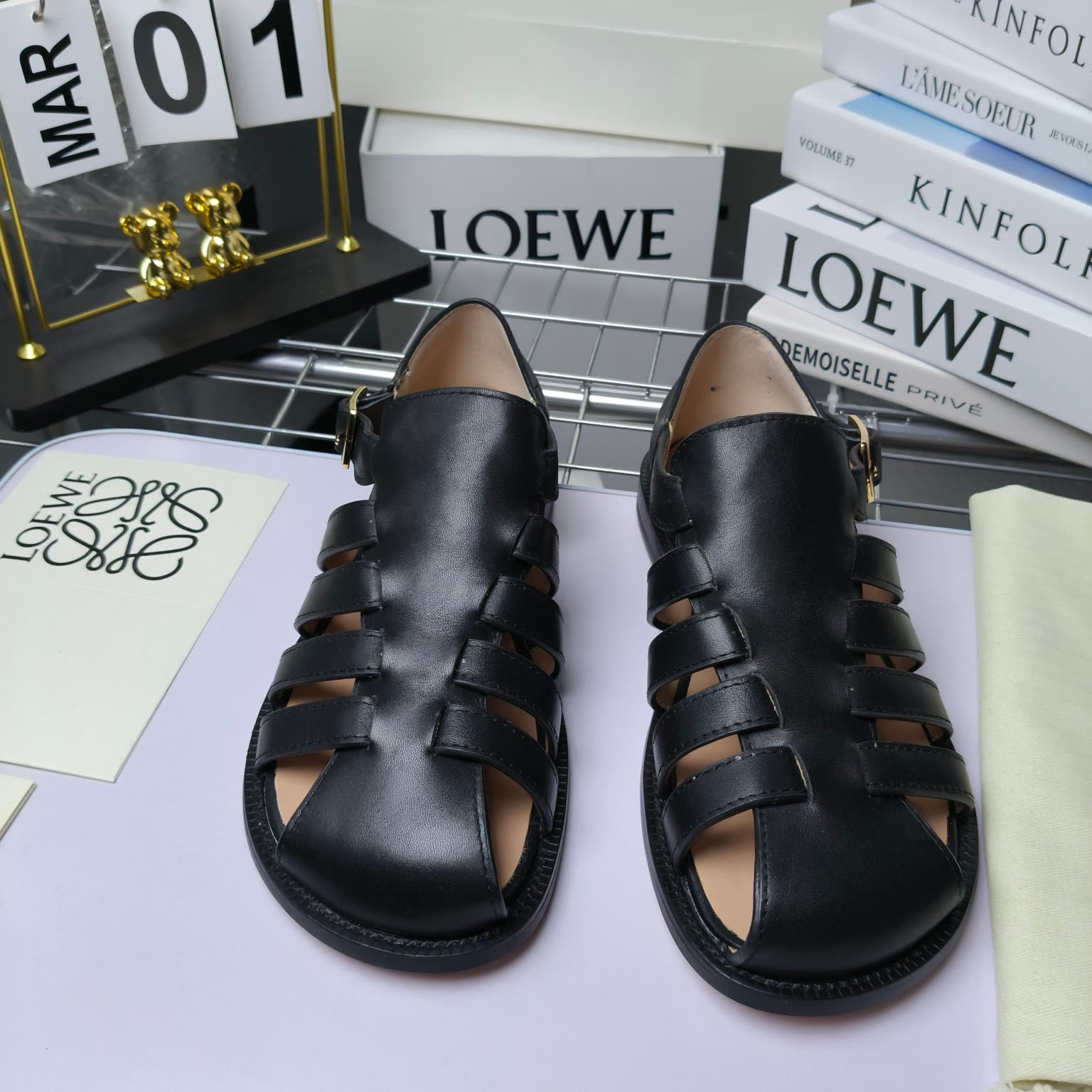 Loewe Campo Sandal In Waxed Calfskin - FashionPlug