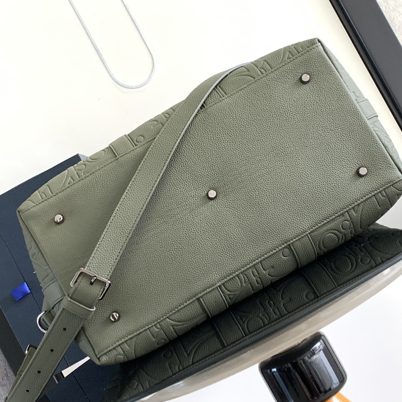 Dior Weekender 40 - FashionPlug