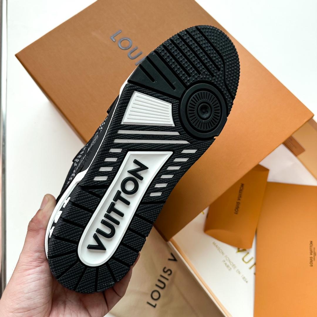 Louis Vuitton LV Trainer Sneaker  1AD6DZ - FashionPlug
