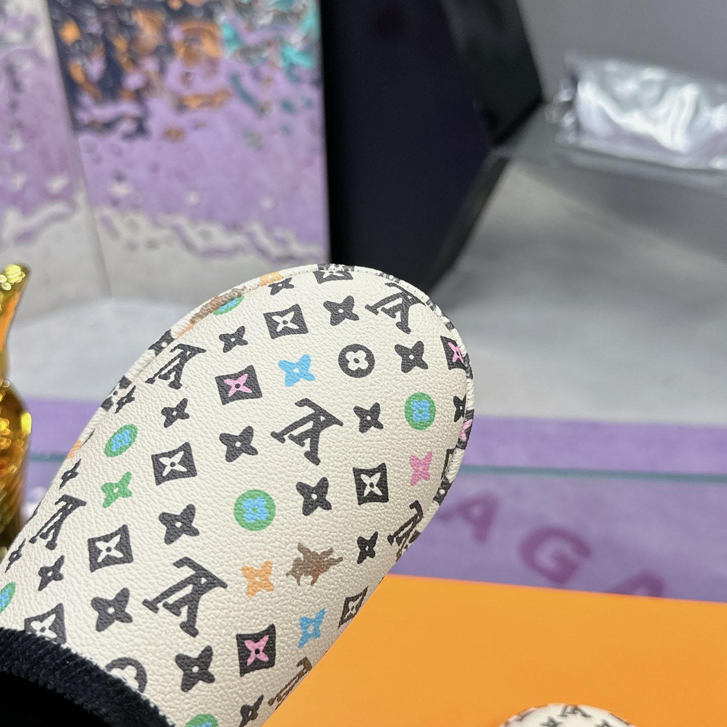 Louis Vuitton LV Palace Slipper    1ACWGN - FashionPlug