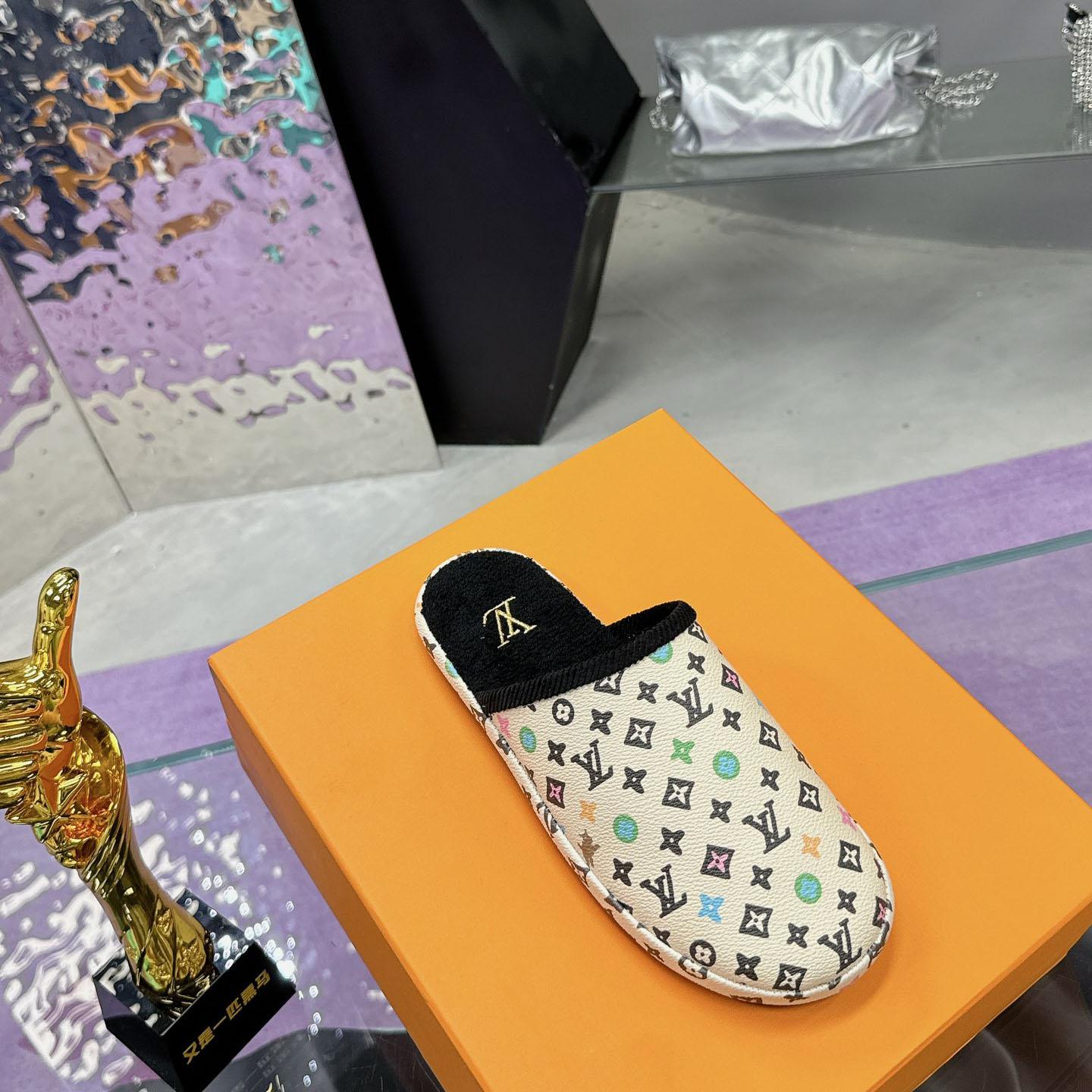 Louis Vuitton LV Palace Slipper    1ACWGN - FashionPlug