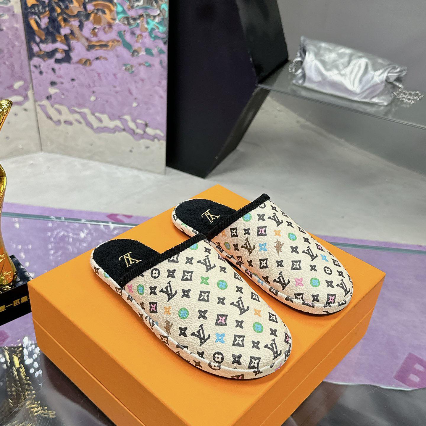 Louis Vuitton LV Palace Slipper    1ACWGN - FashionPlug
