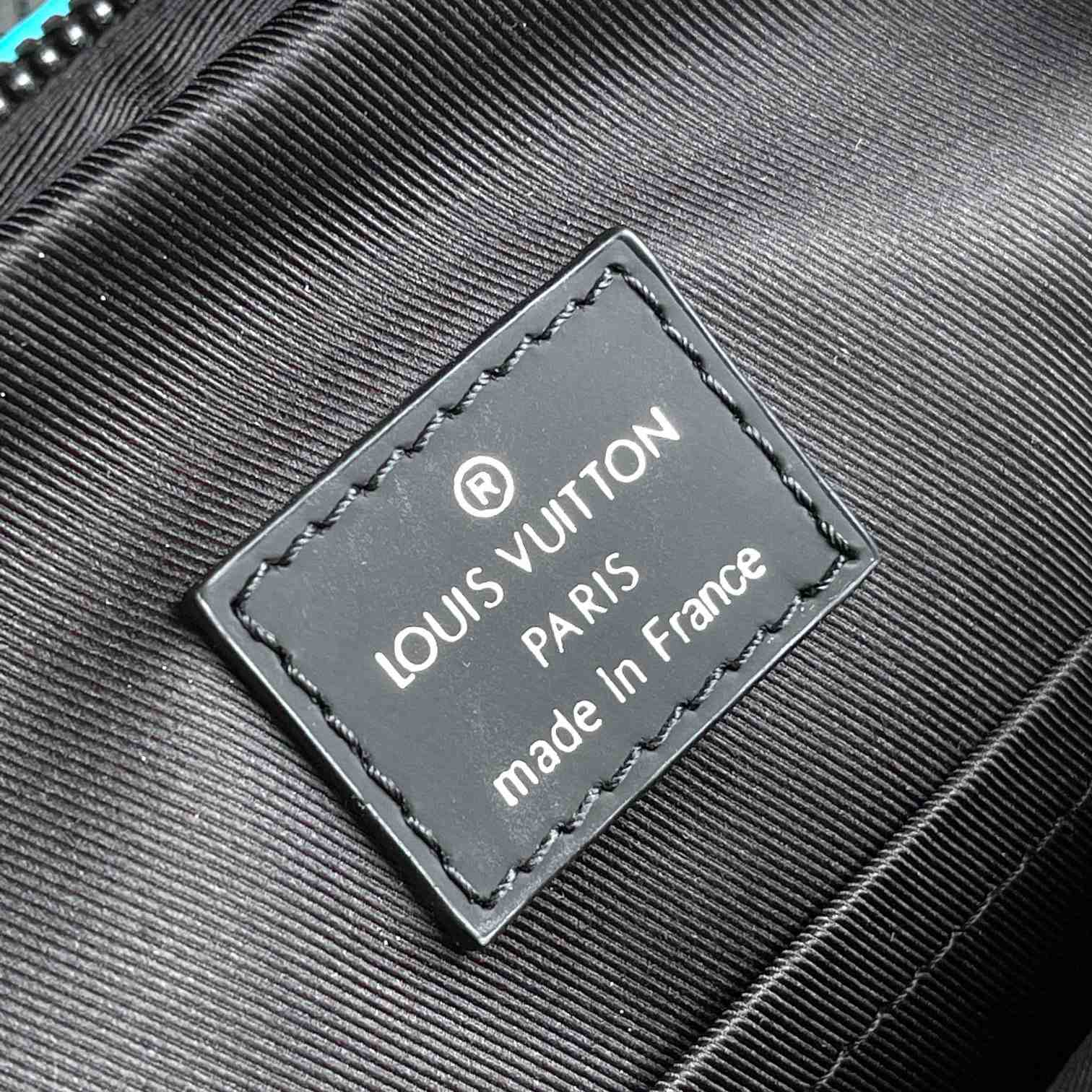 Louis Vuitton Avenue Slingbag PM   M11703 - FashionPlug