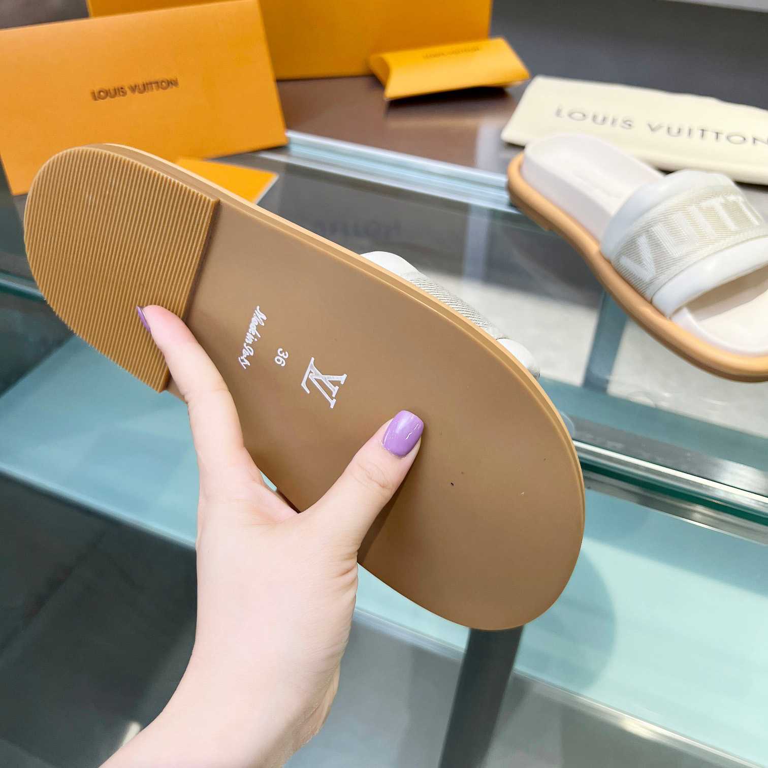 Louis Vuitton LV Bliss Comfort Mule   1ACTIR - FashionPlug