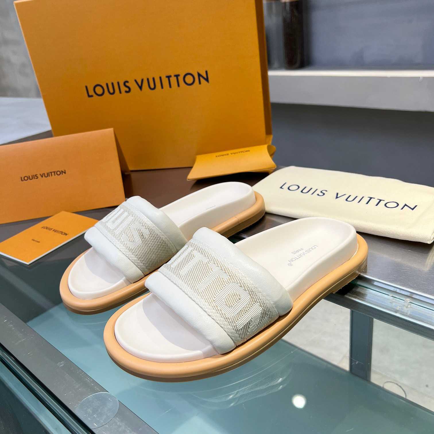 Louis Vuitton LV Bliss Comfort Mule   1ACTIR - FashionPlug