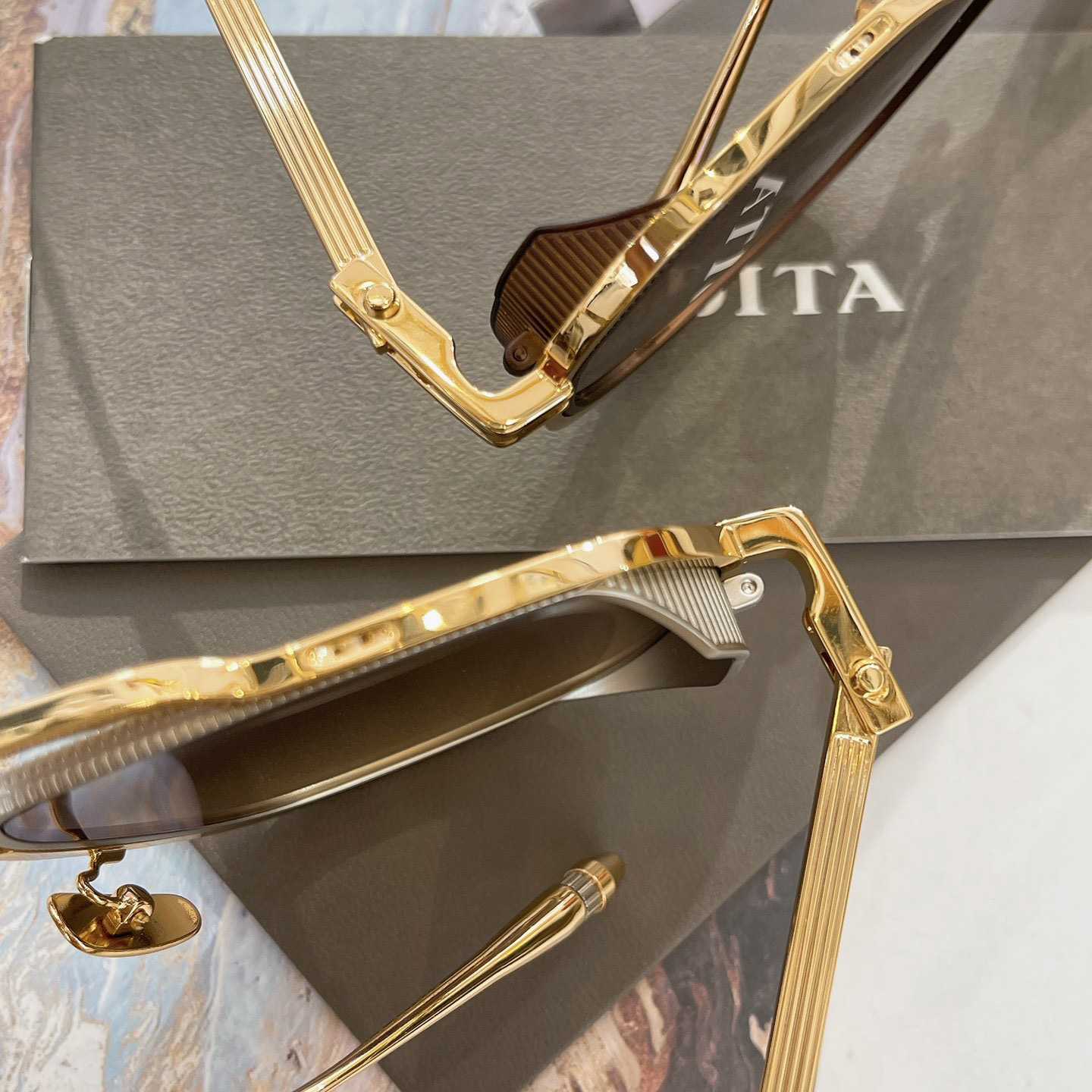 Dita DTS165 Sunglasses - FashionPlug