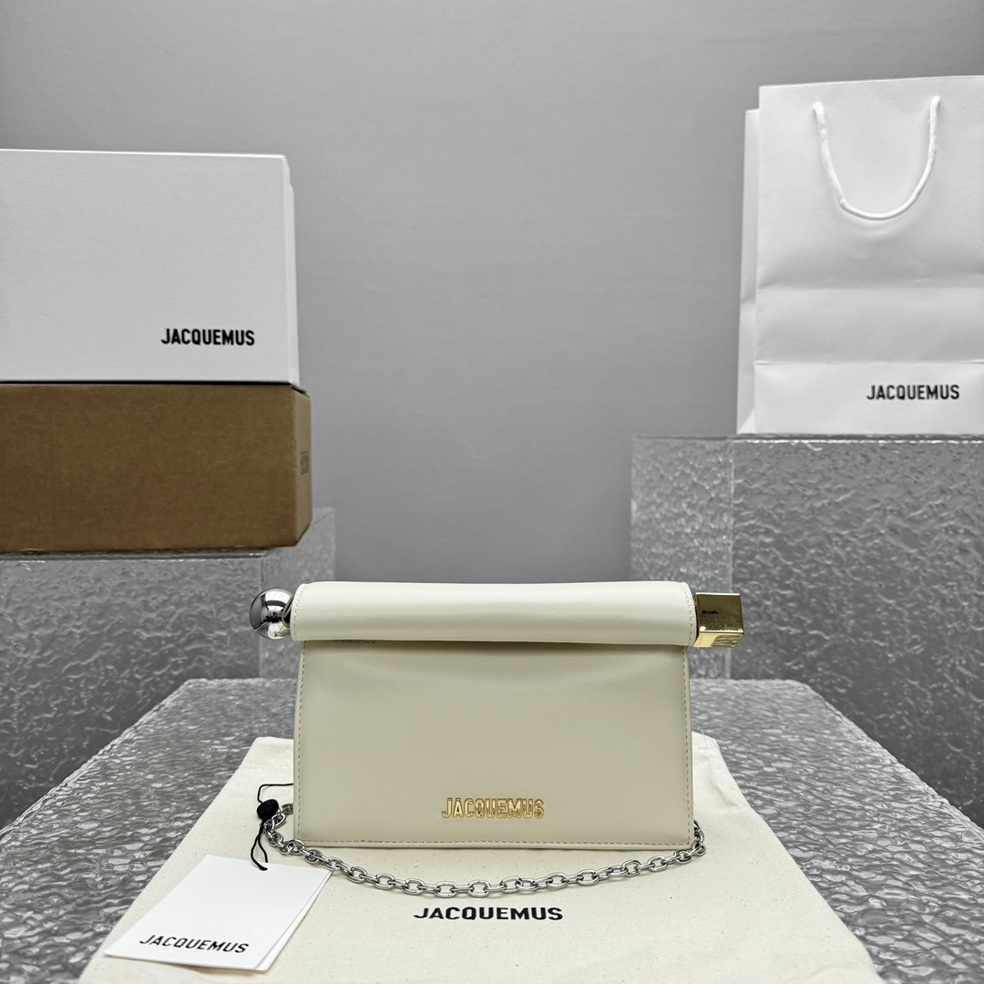 Jacquemus La Petite Pochette Rond Carré Cross Body Bag (20×7×14cm) - FashionPlug