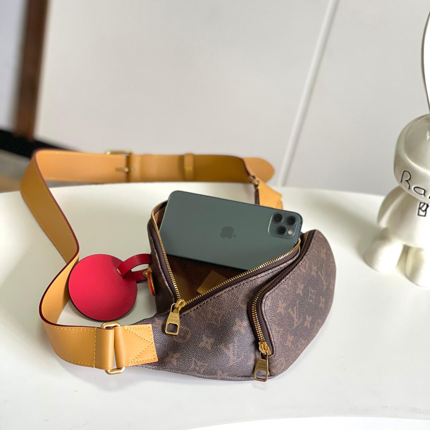 Louis Vuitton Rush Bumbag  M11539 - FashionPlug
